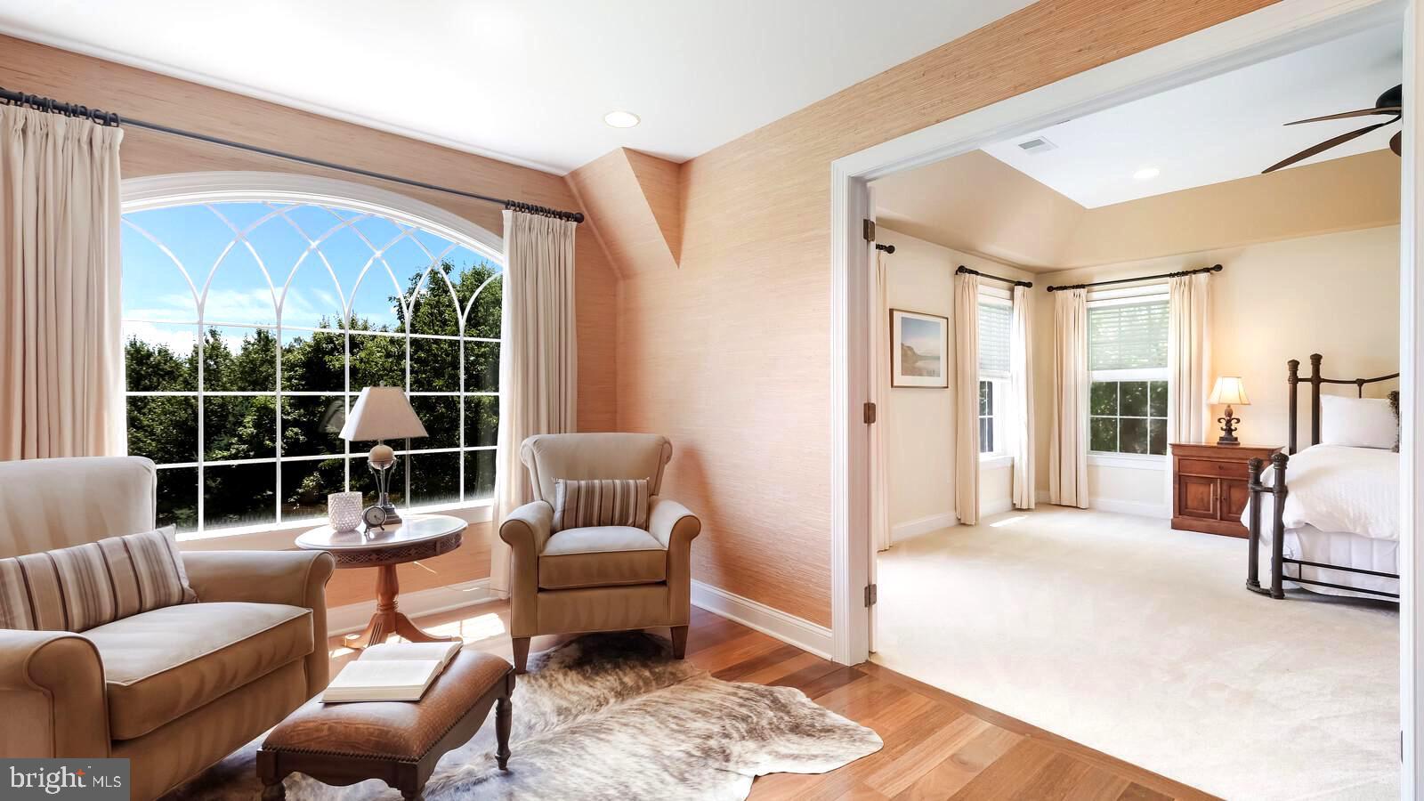 PONDVIEW - Residential