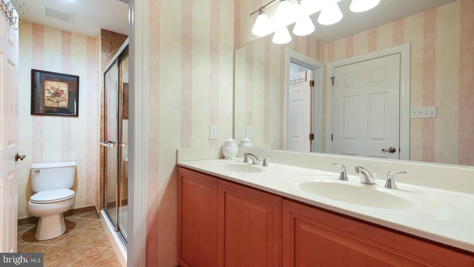 PONDVIEW - Residential