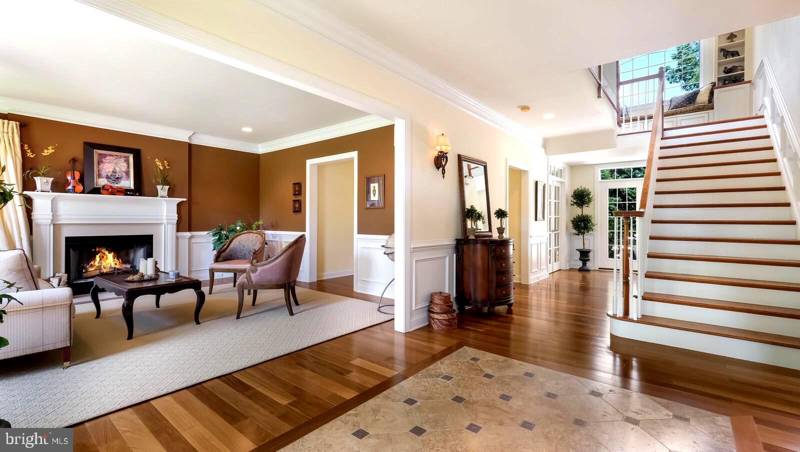 PONDVIEW - Residential