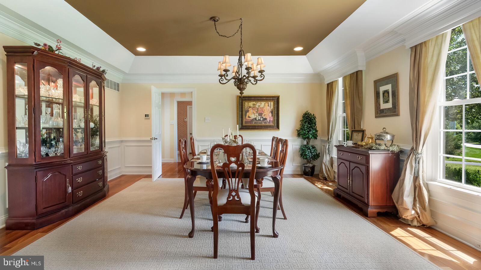 PONDVIEW - Residential