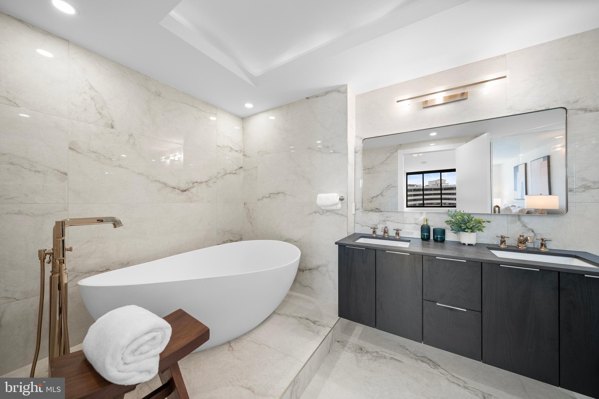 FOGGY BOTTOM - Residential
