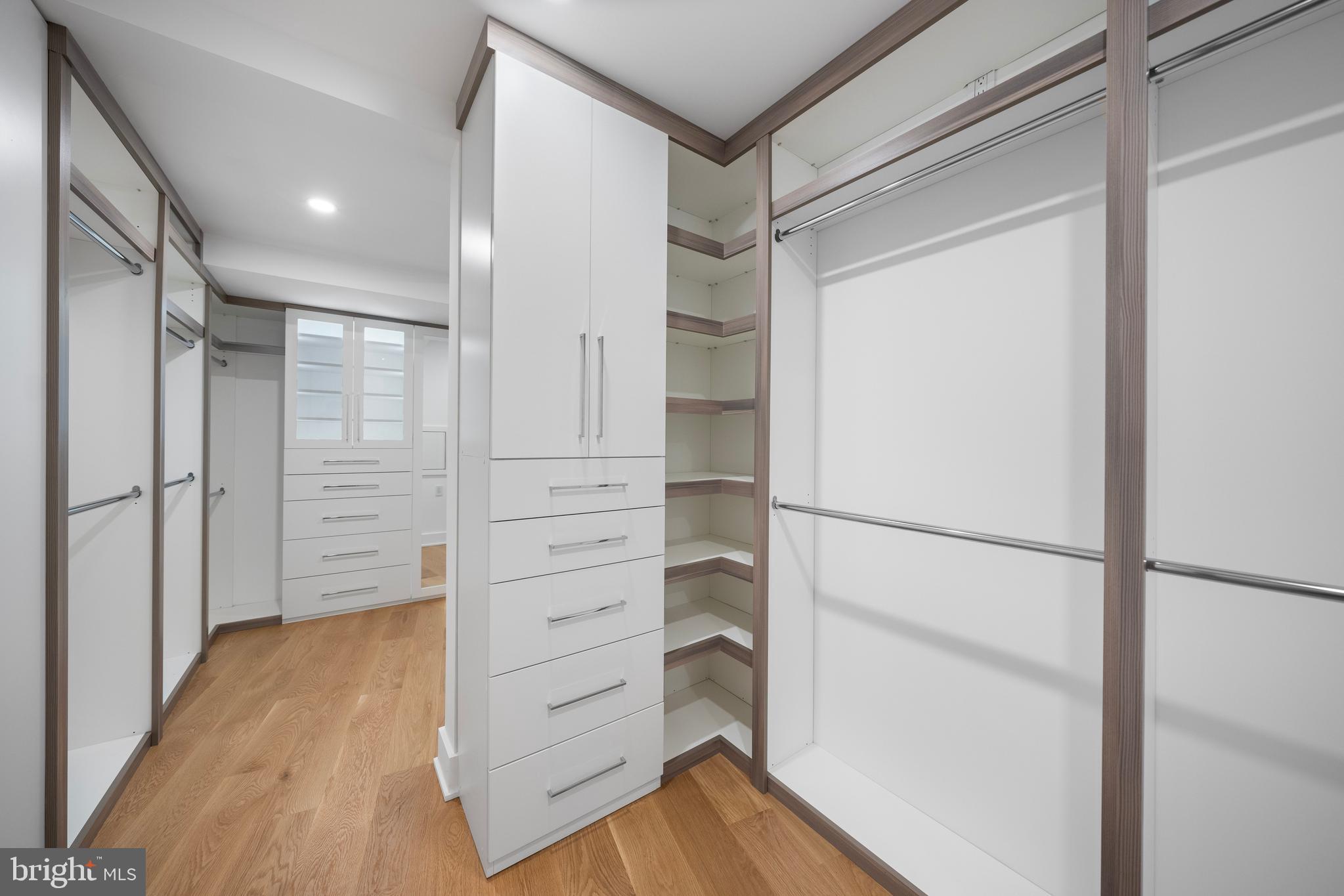 FOGGY BOTTOM - Residential