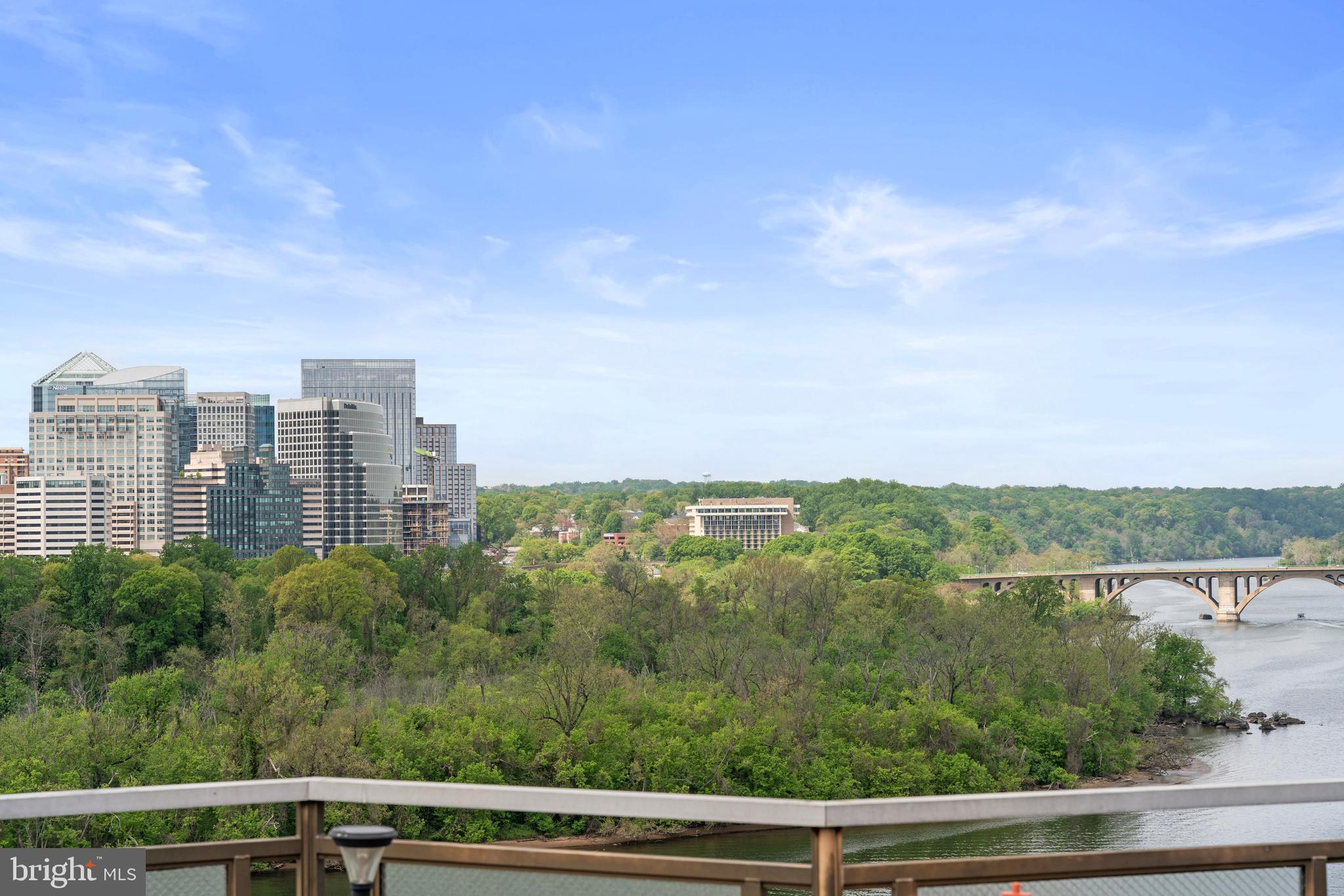 FOGGY BOTTOM - Residential