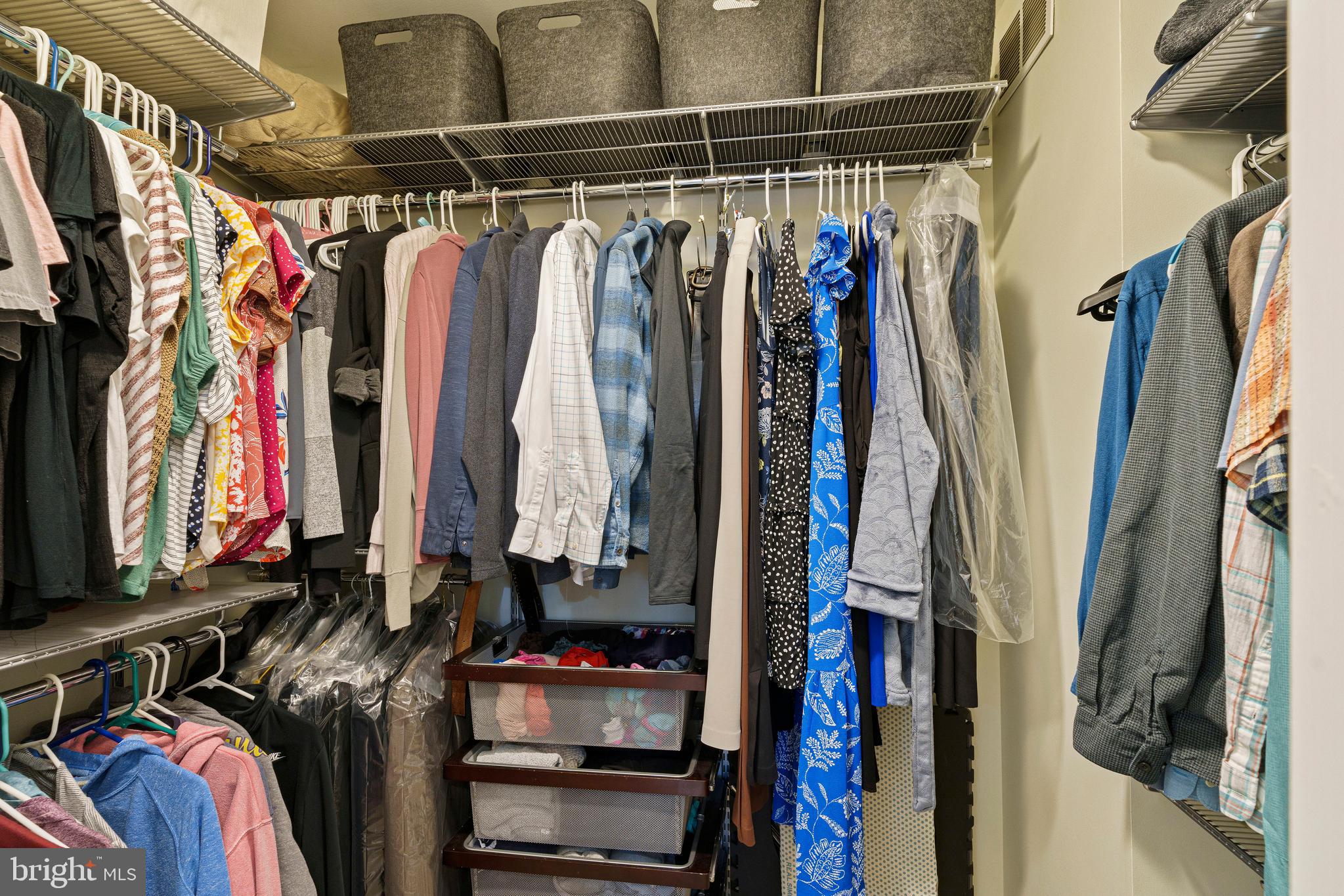 LAKEWOOD HILLS - Residential