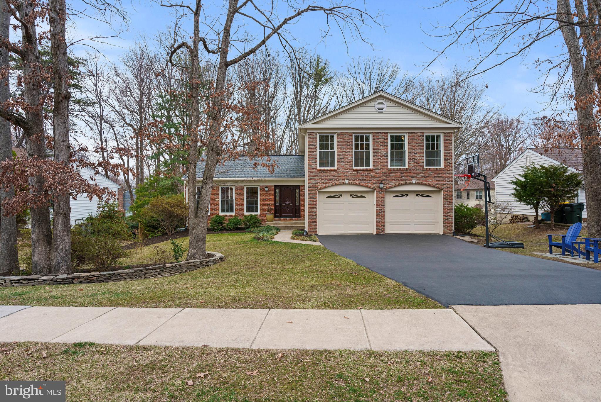 LAKEWOOD HILLS - Residential