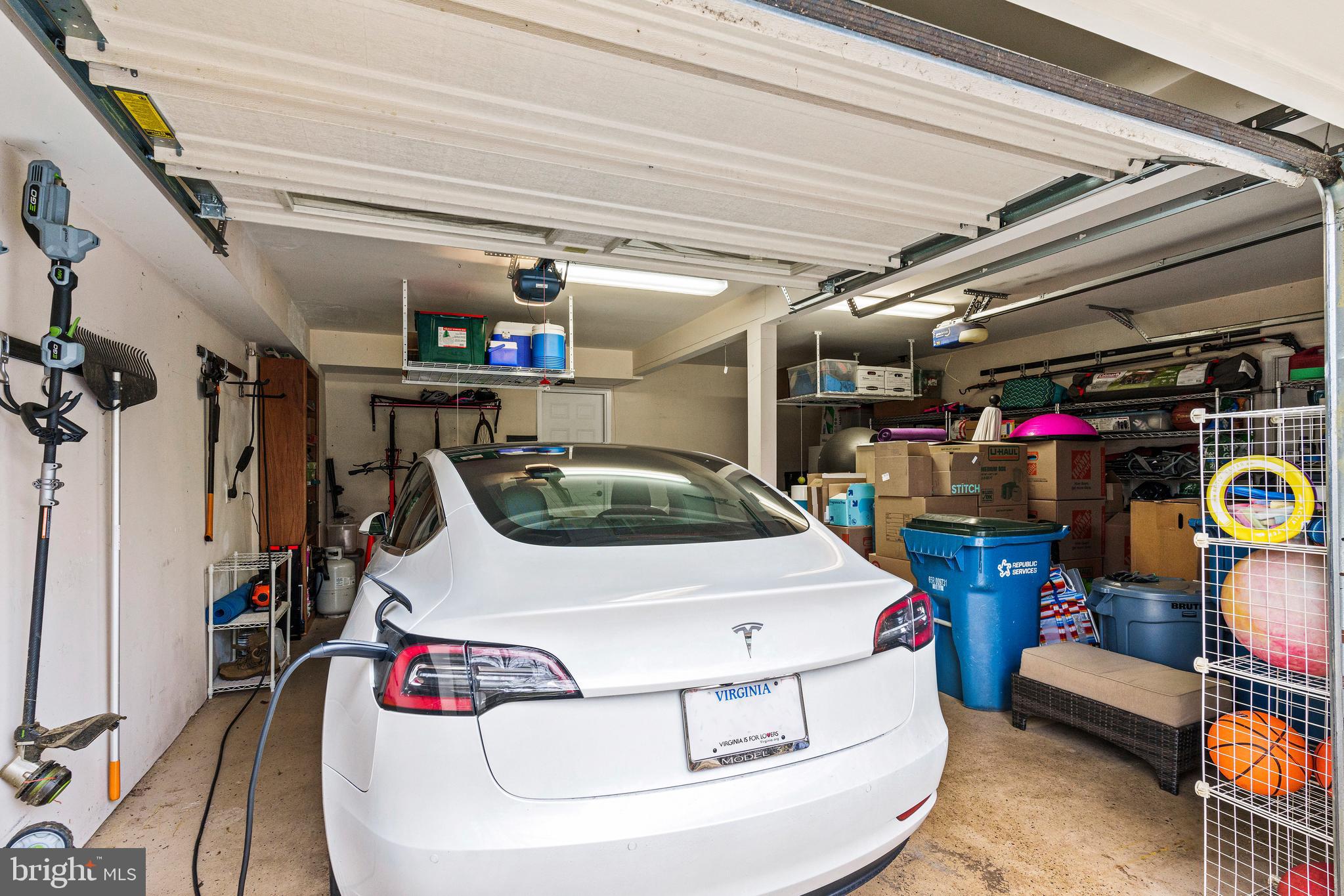 LAKEWOOD HILLS - Residential