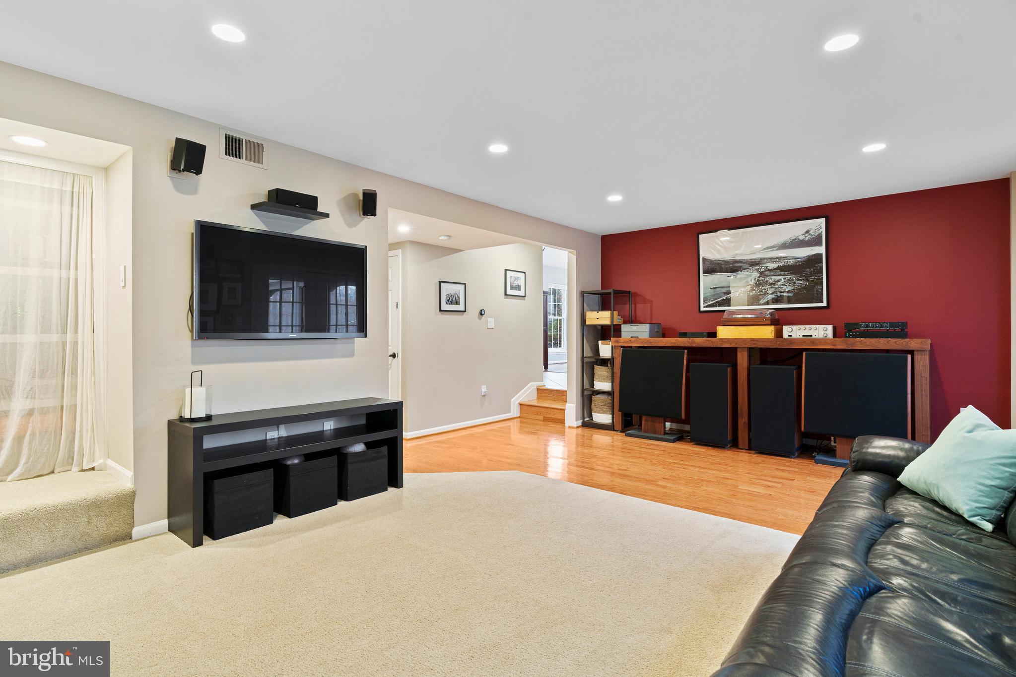 LAKEWOOD HILLS - Residential