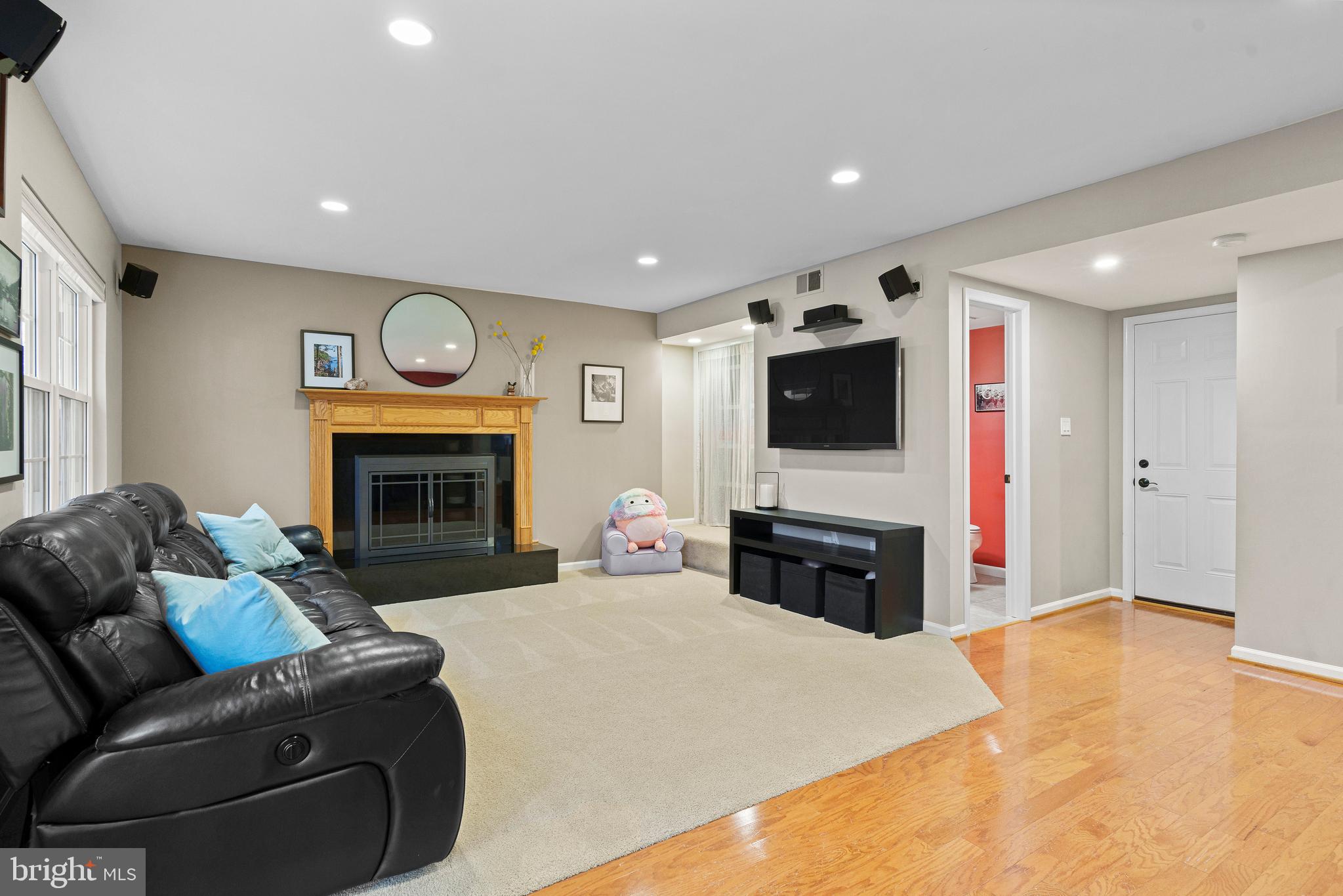 LAKEWOOD HILLS - Residential