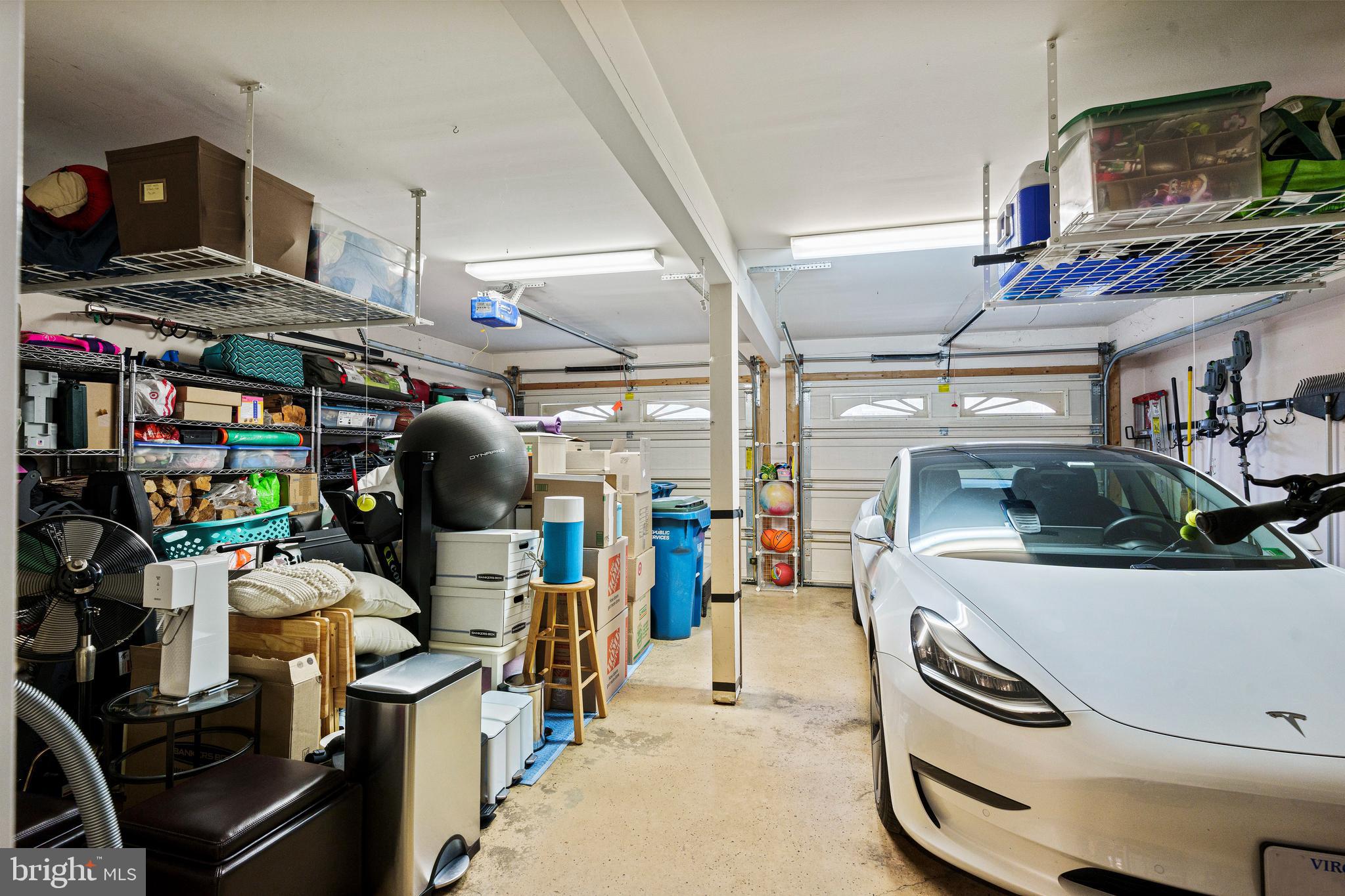 LAKEWOOD HILLS - Residential