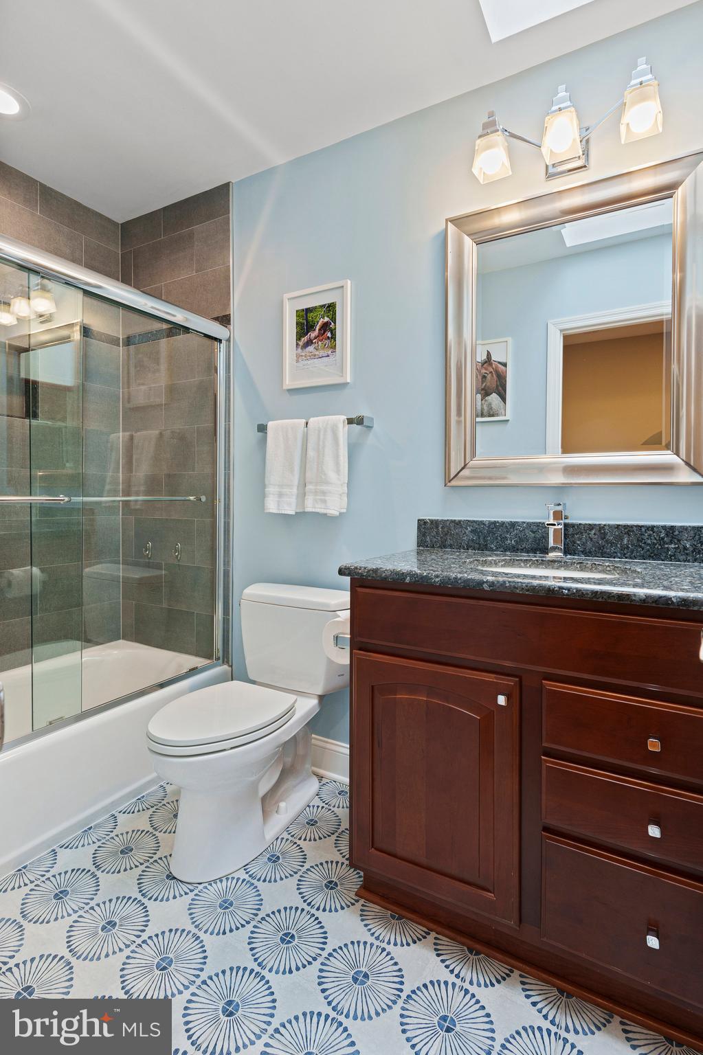 LAKEWOOD HILLS - Residential