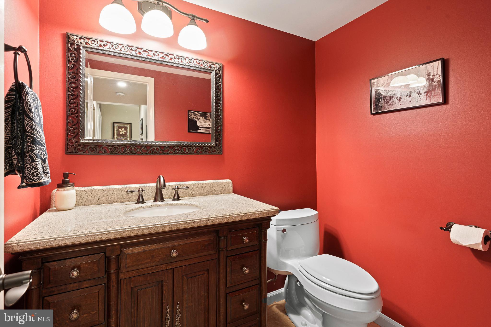 LAKEWOOD HILLS - Residential