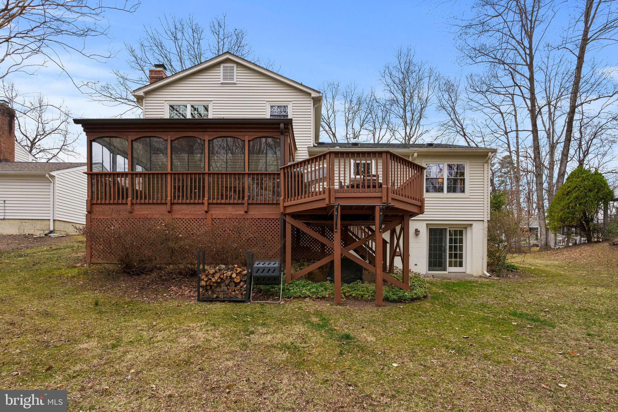 LAKEWOOD HILLS - Residential