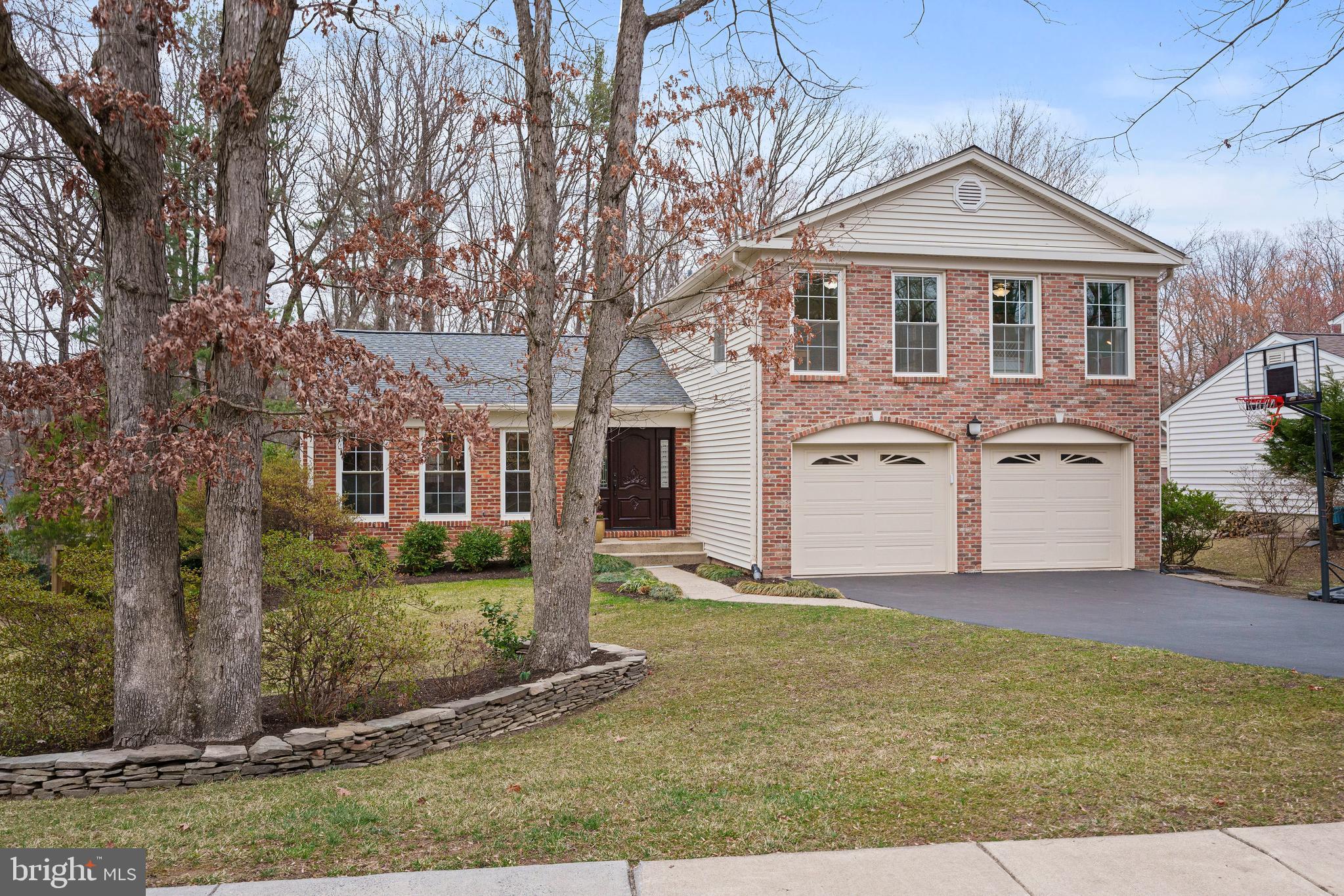 LAKEWOOD HILLS - Residential