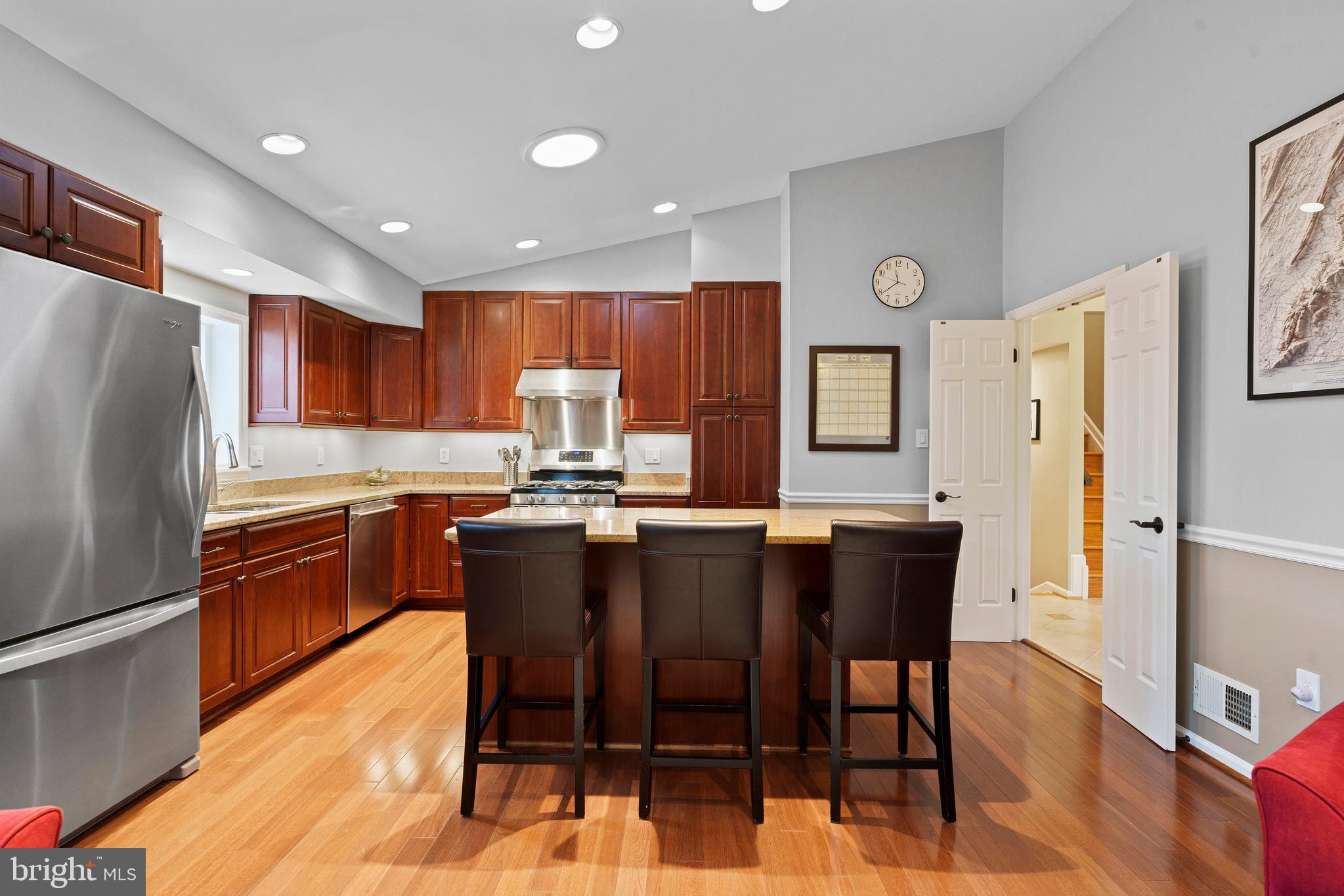 LAKEWOOD HILLS - Residential