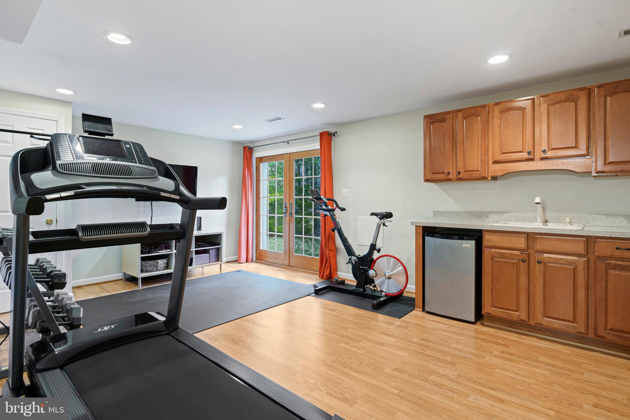 LAKEWOOD HILLS - Residential