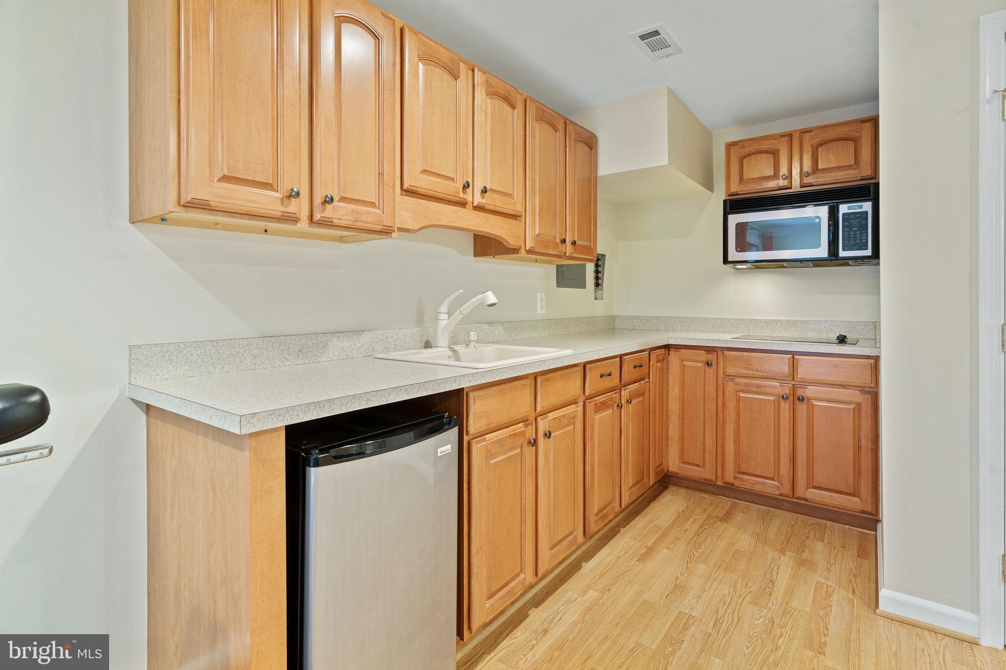 LAKEWOOD HILLS - Residential