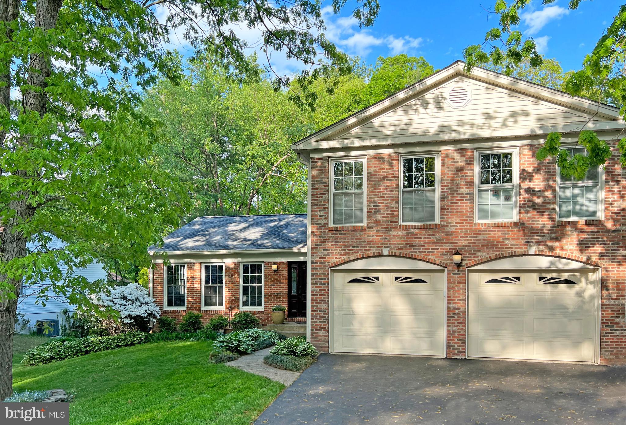 LAKEWOOD HILLS - Residential