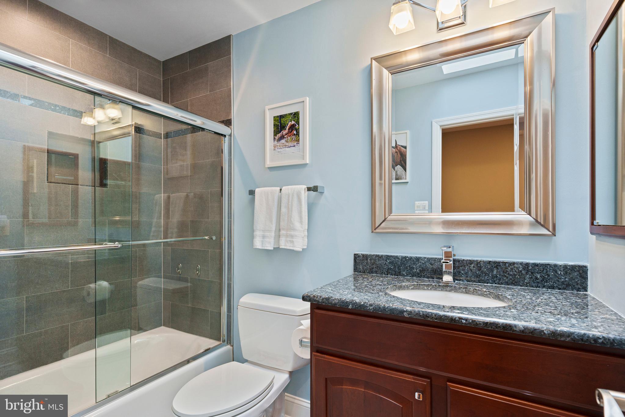 LAKEWOOD HILLS - Residential