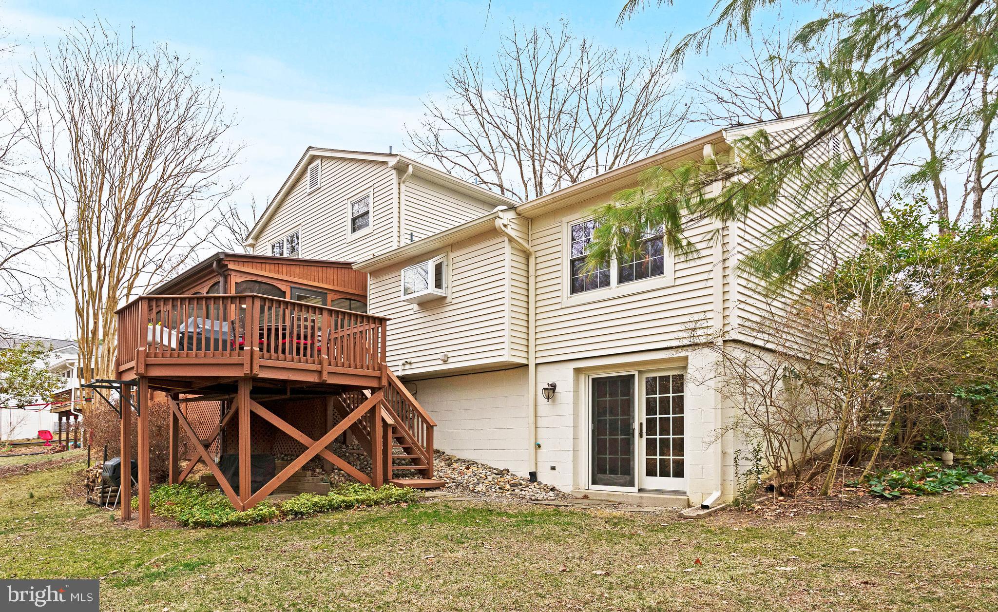 LAKEWOOD HILLS - Residential