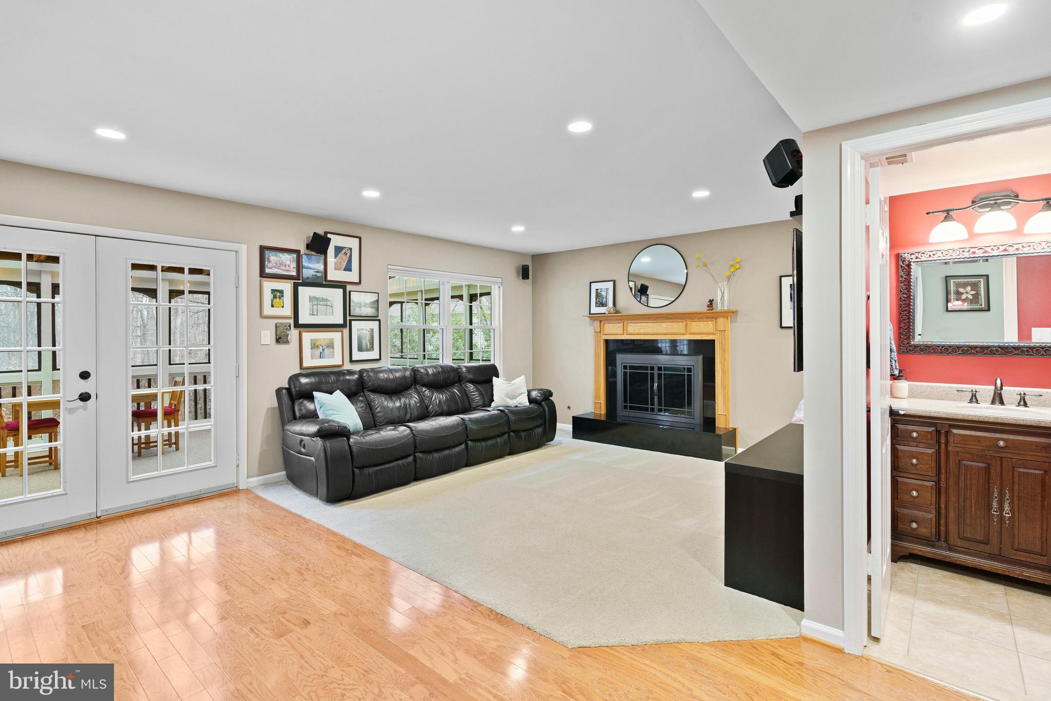 LAKEWOOD HILLS - Residential