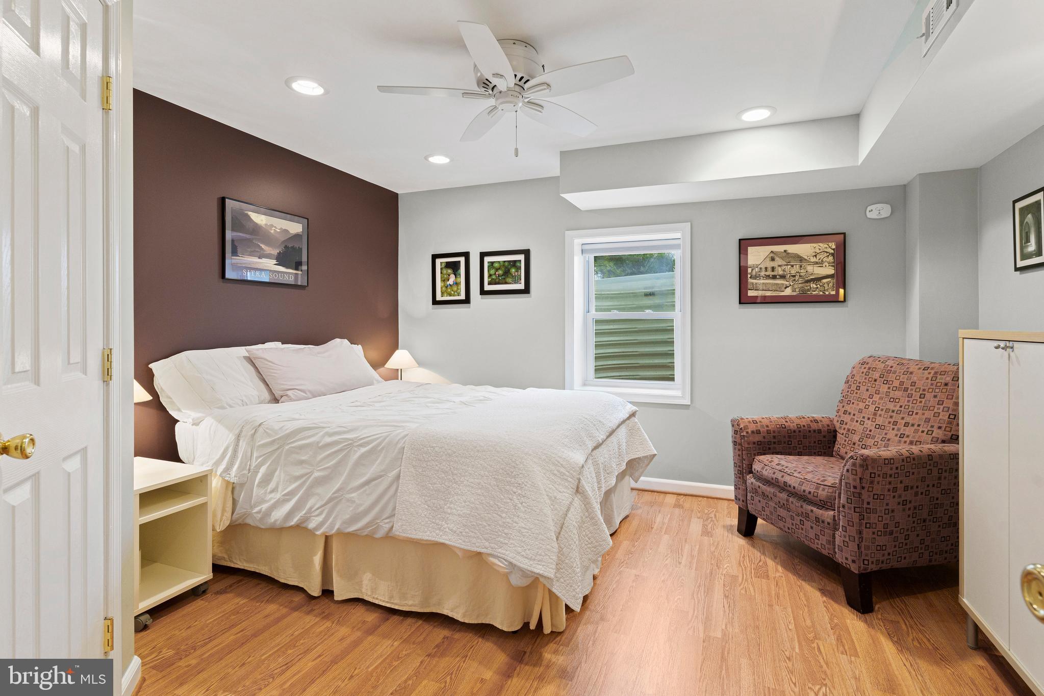 LAKEWOOD HILLS - Residential