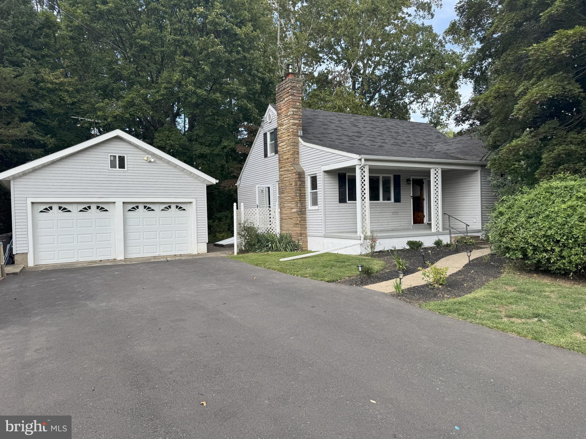 Large Fenced in property with two car detaches Garage. Enjoy your tranquil space after a hard days work. The Home features an open floor plan with a new kitchen completed 2023 and top end appliances. Hardwood floors are abundance in this House along with a cozy wood burning Fireplace, Dry Basement, Laundry area with washer and dryer included , extra storage in basement . Come and check this fantastic property out today!