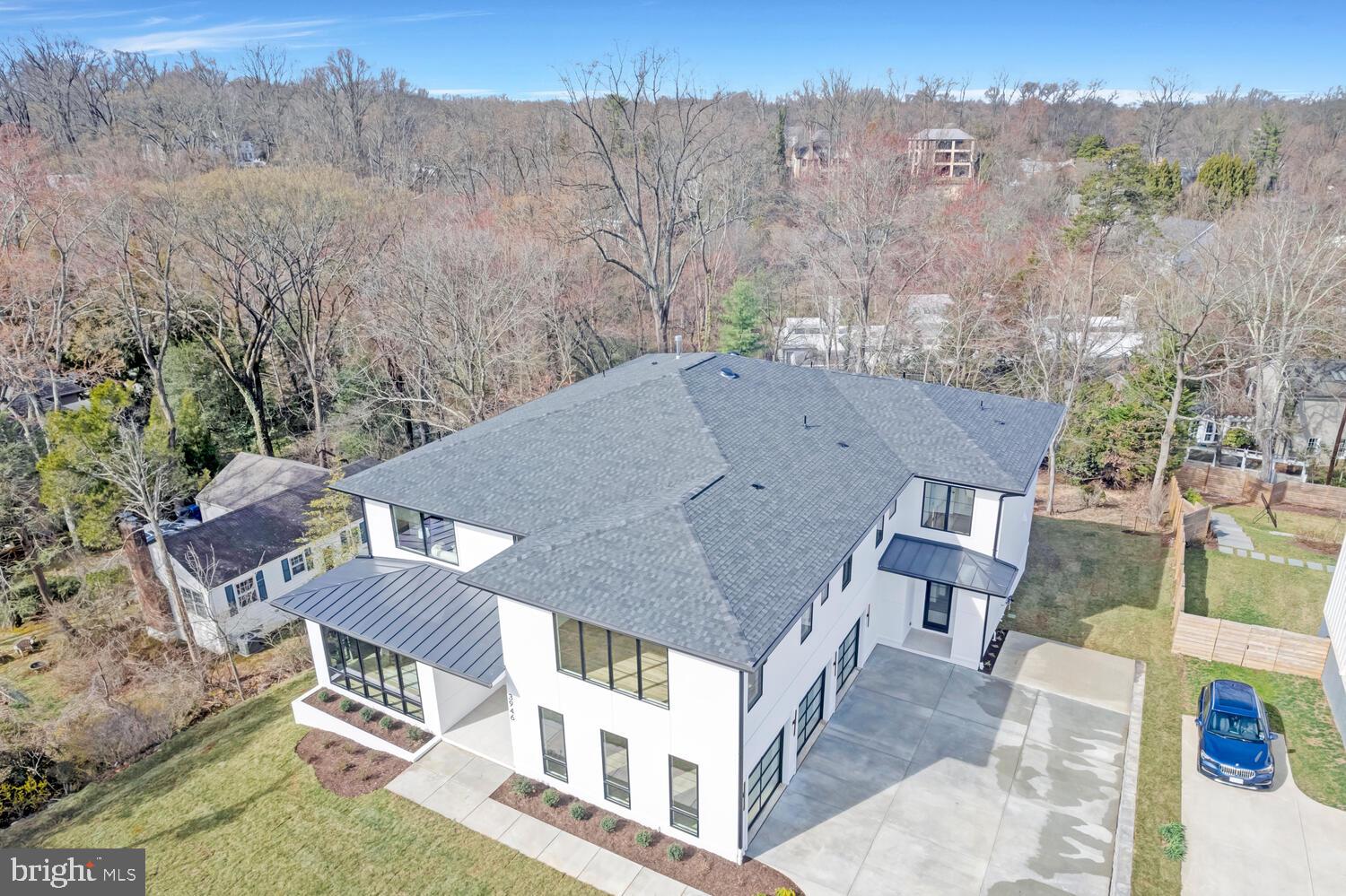 COUNTRY ACRES - Residential