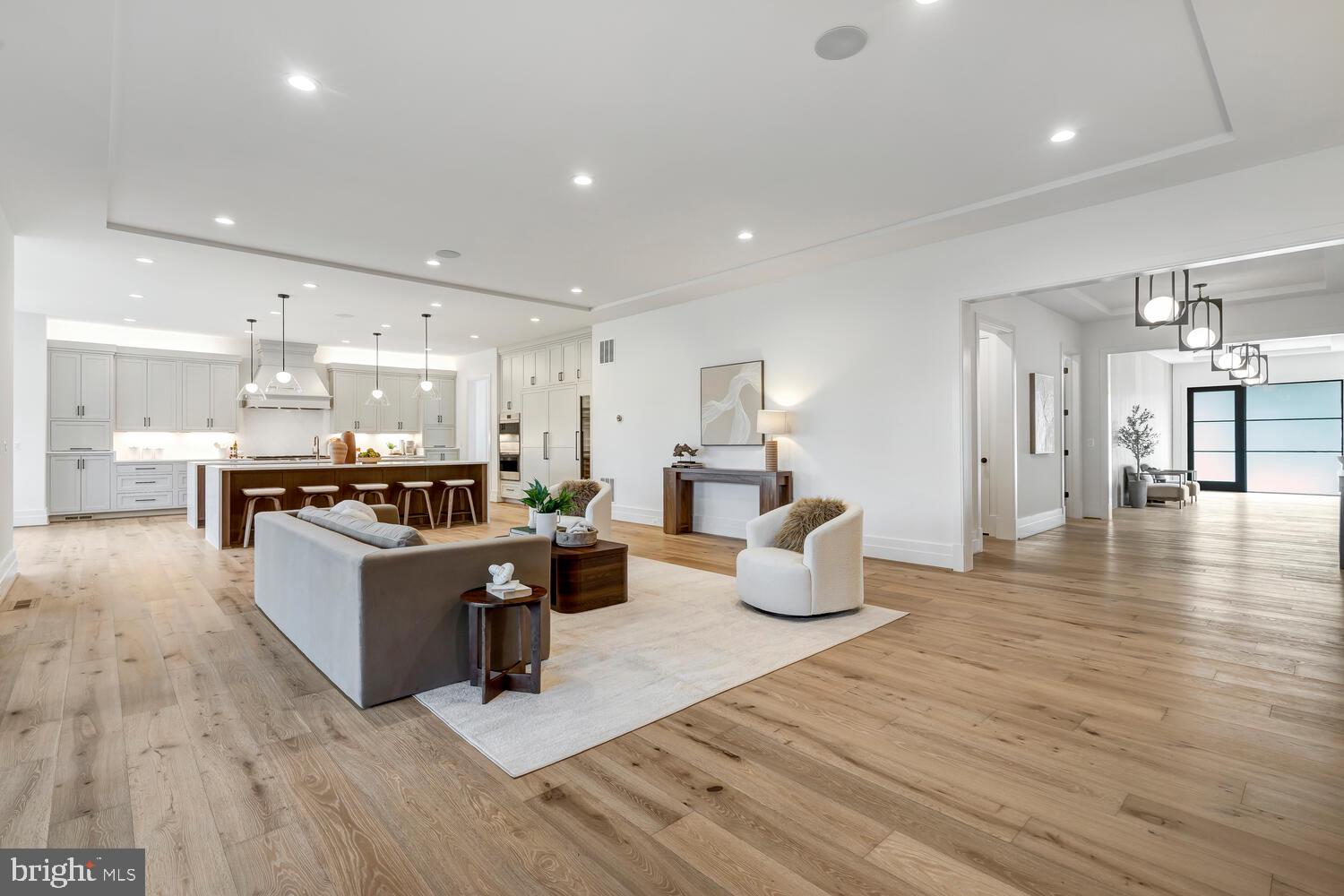 COUNTRY ACRES - Residential