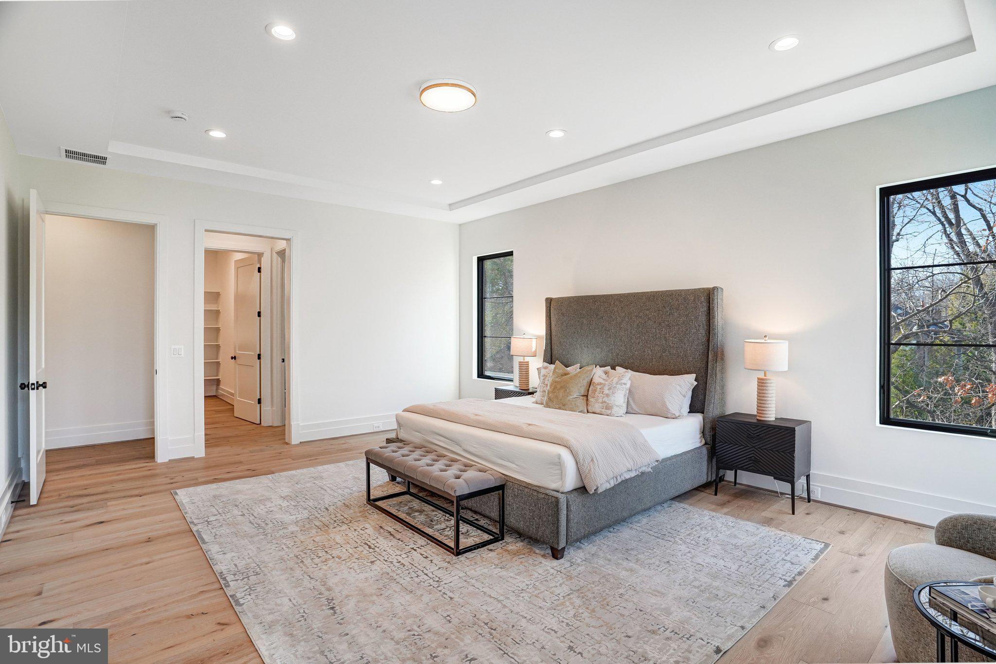 COUNTRY ACRES - Residential