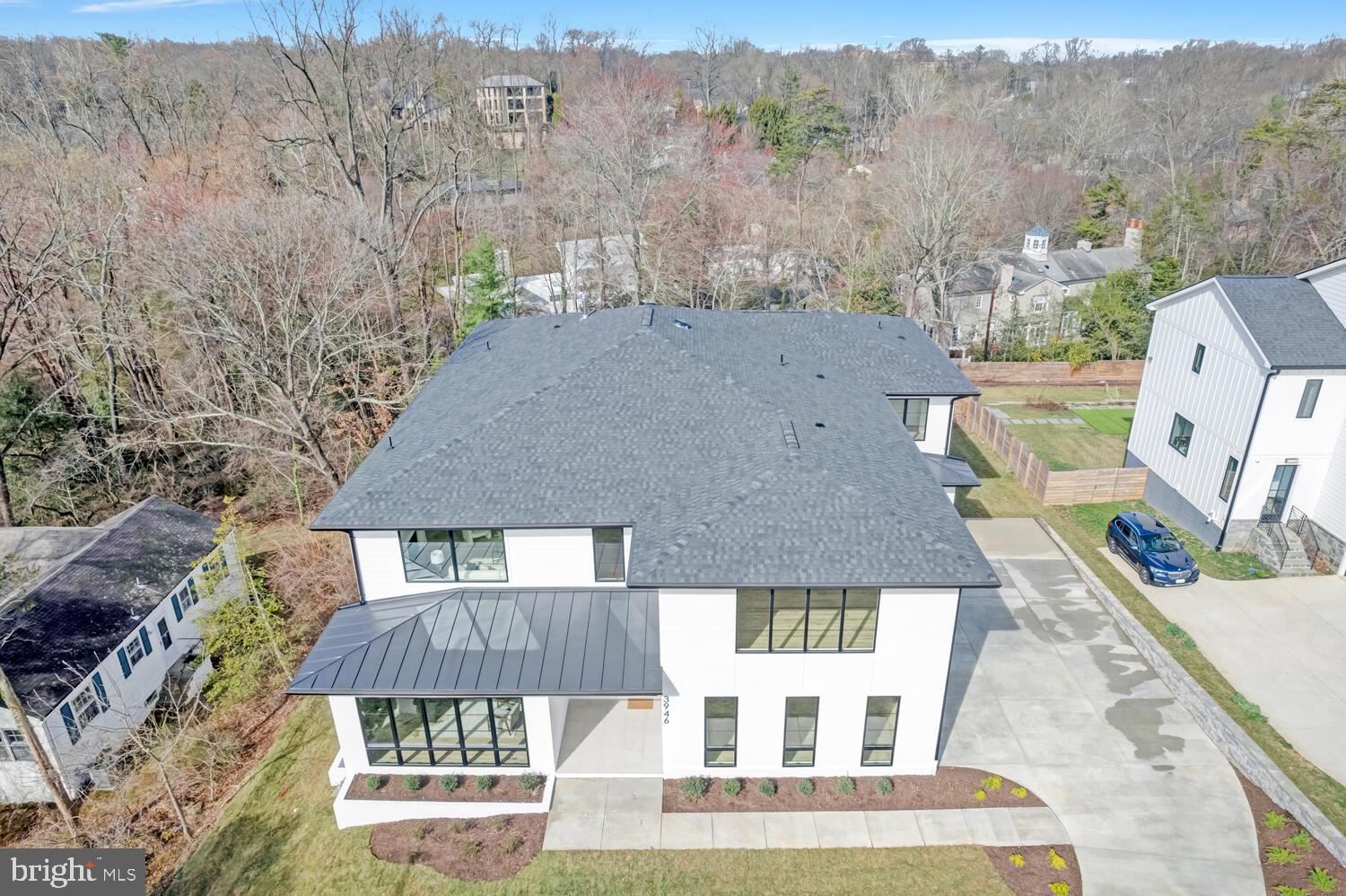 COUNTRY ACRES - Residential