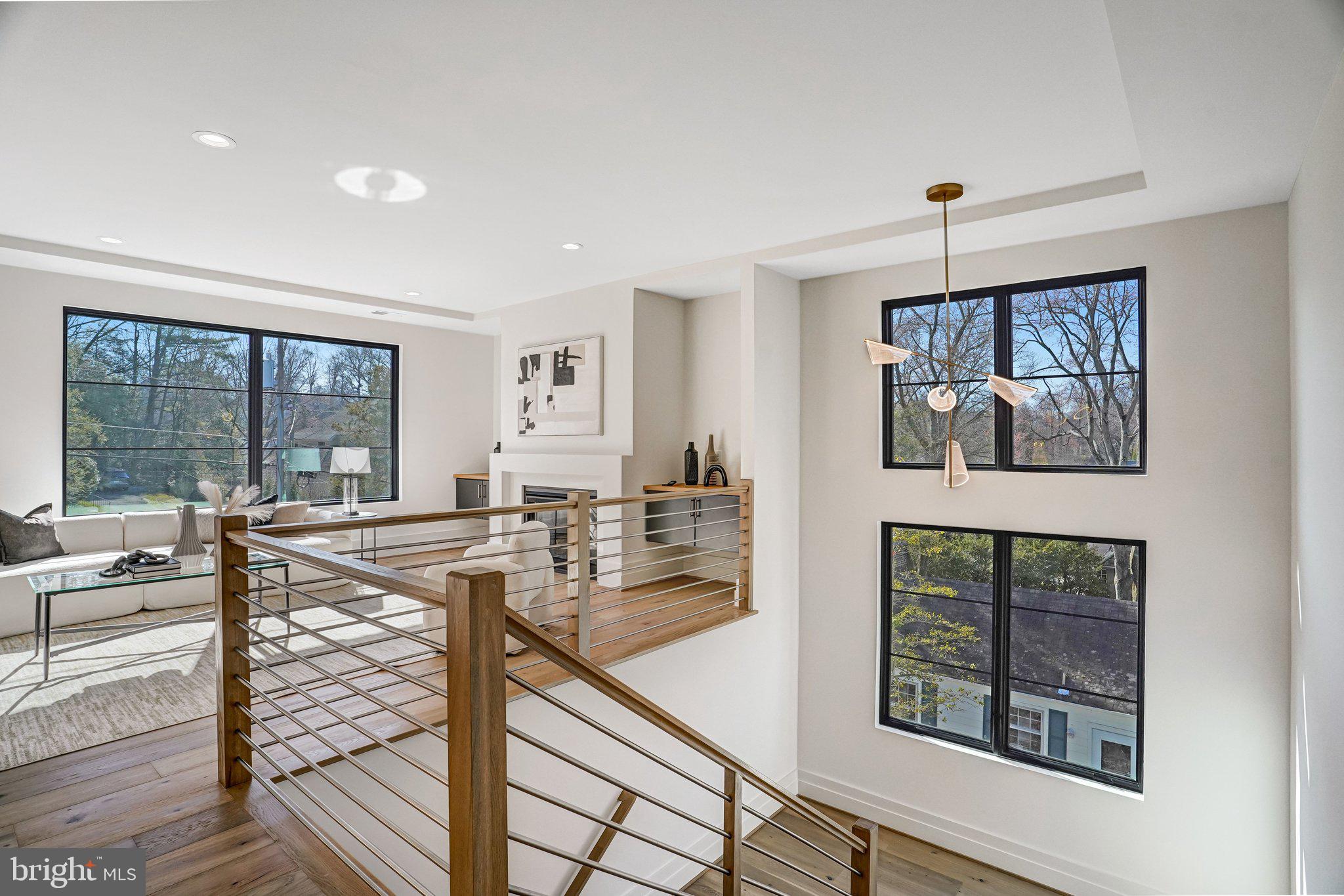 COUNTRY ACRES - Residential