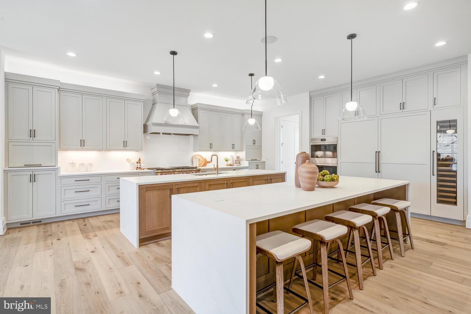 COUNTRY ACRES - Residential