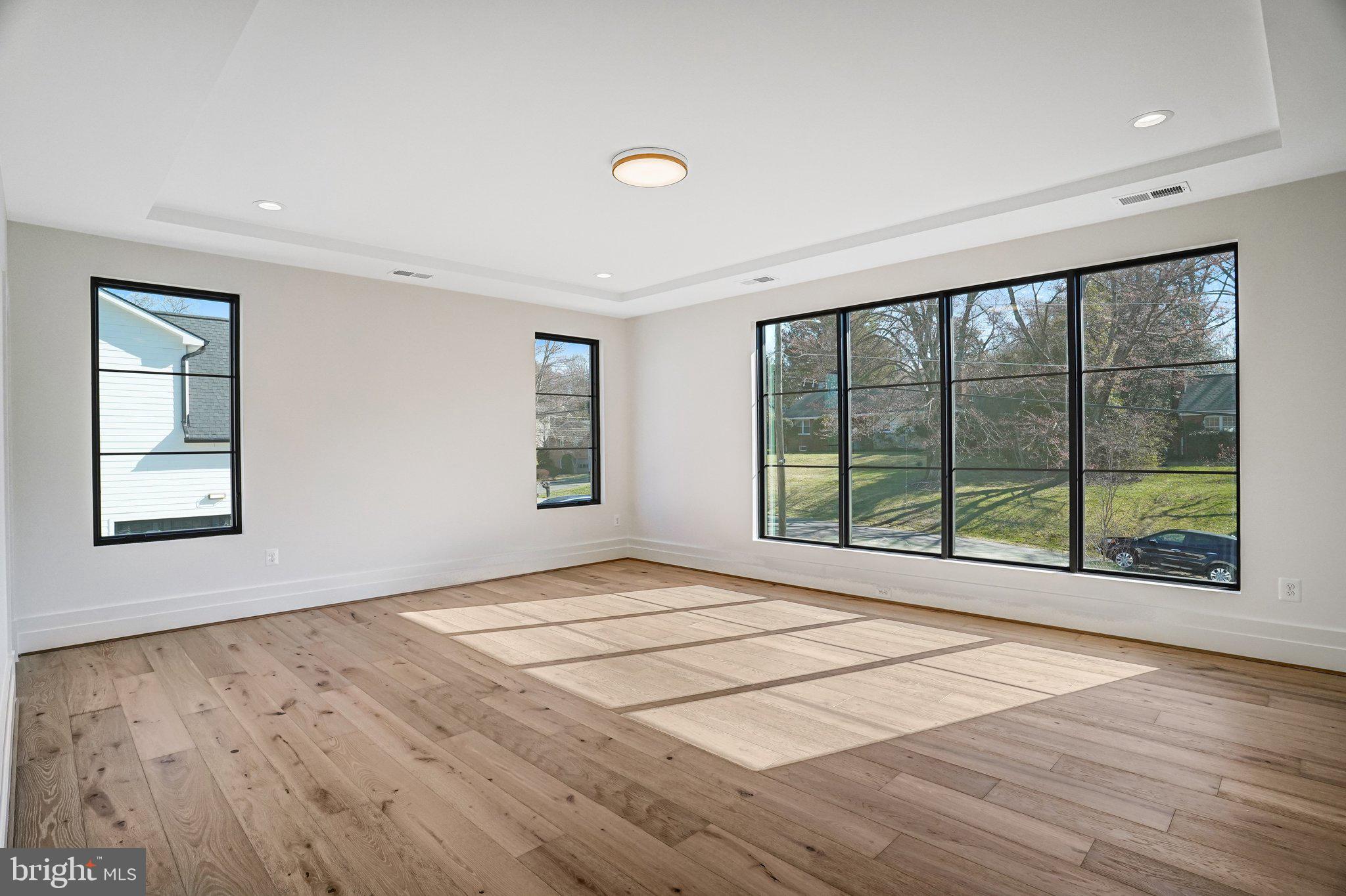 COUNTRY ACRES - Residential