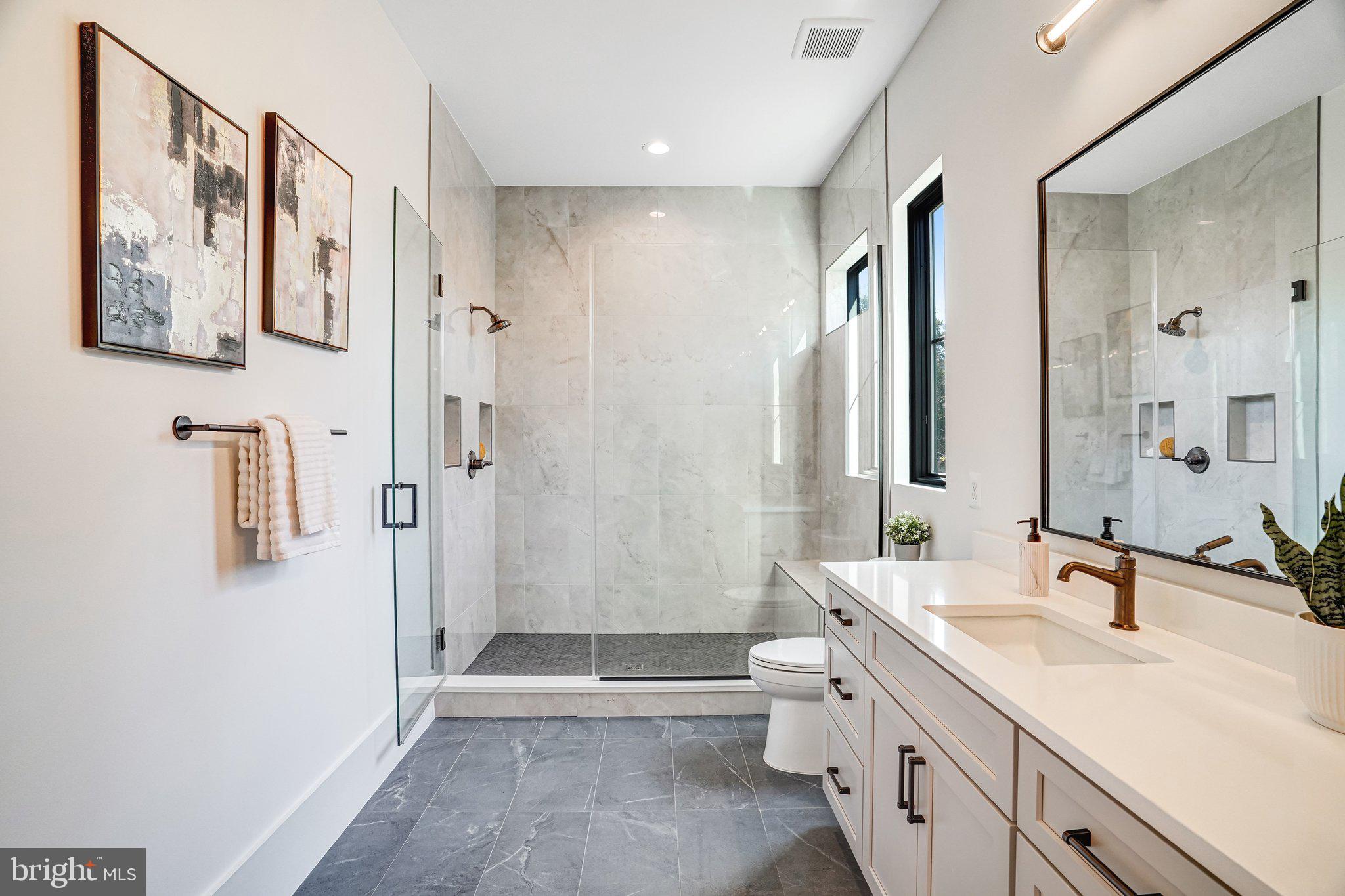 COUNTRY ACRES - Residential