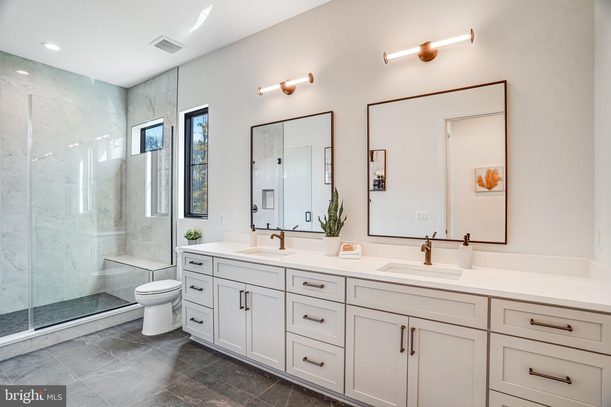 COUNTRY ACRES - Residential