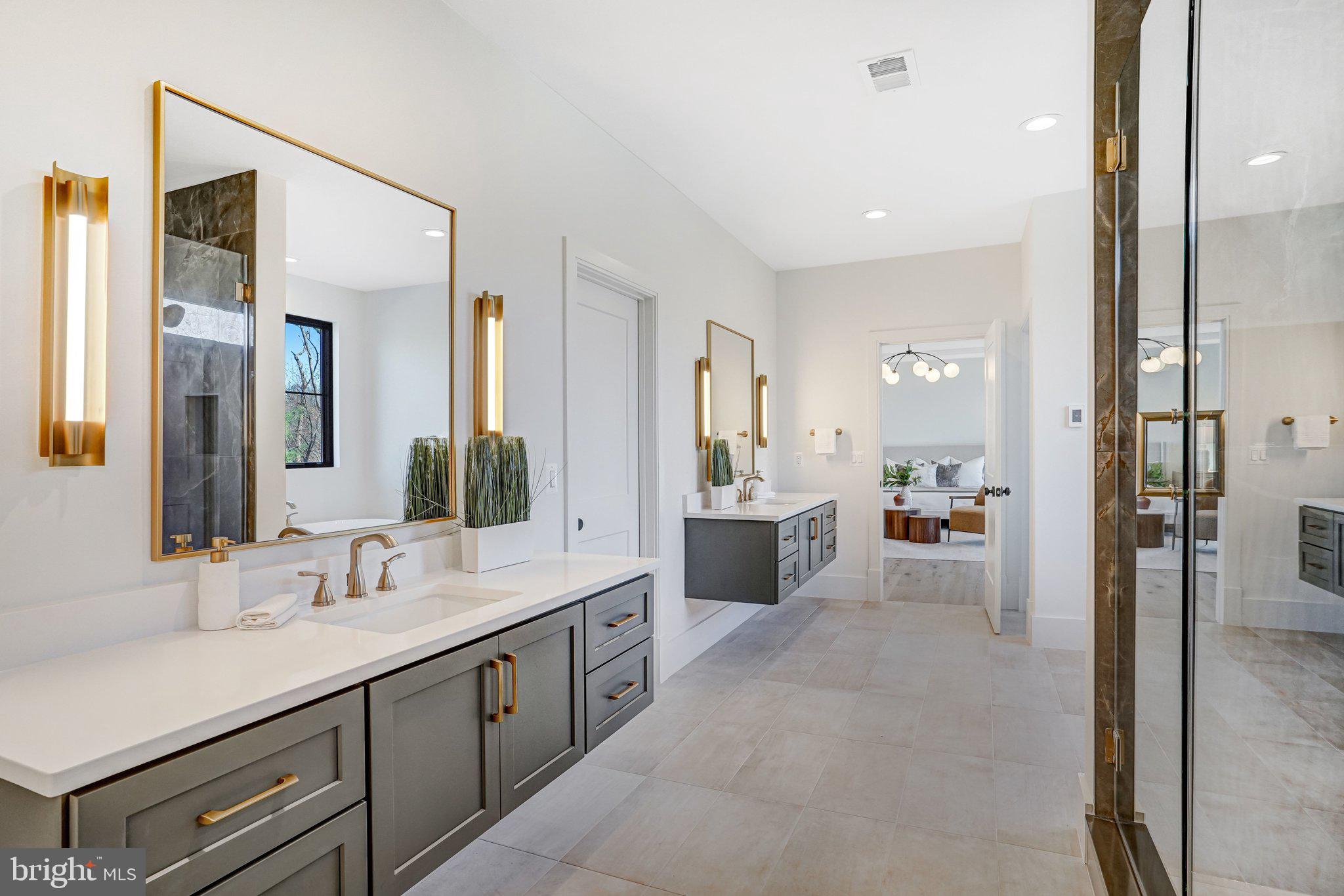 COUNTRY ACRES - Residential