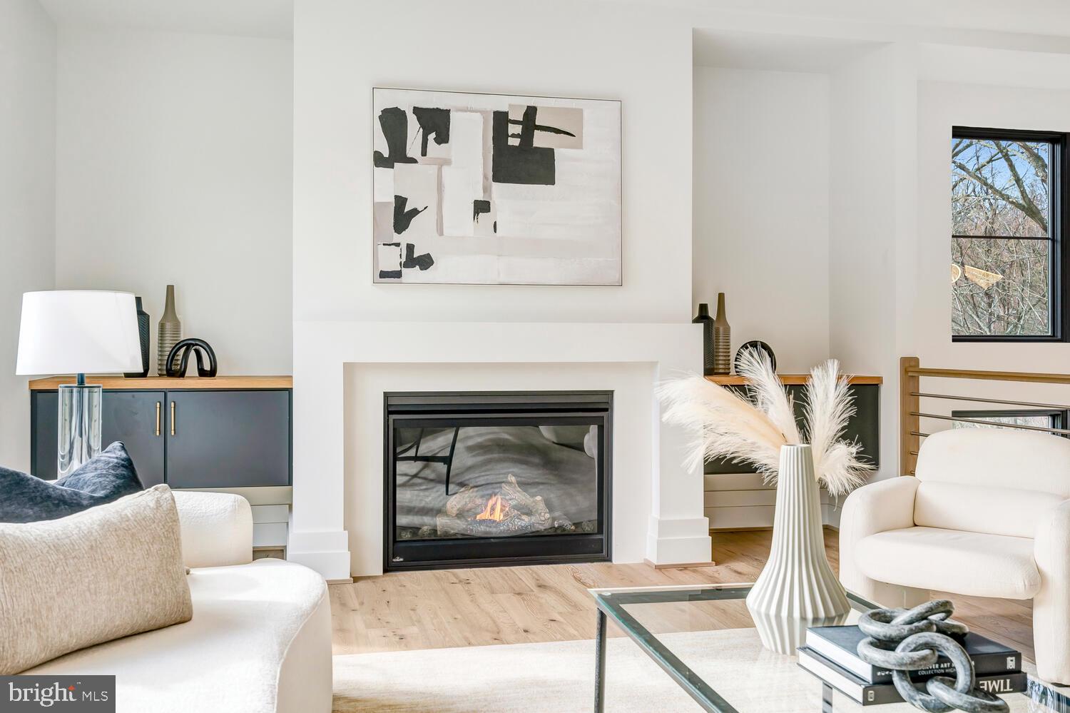 COUNTRY ACRES - Residential