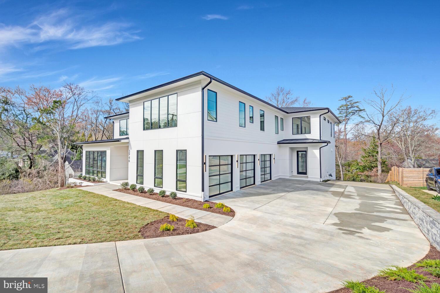 COUNTRY ACRES - Residential