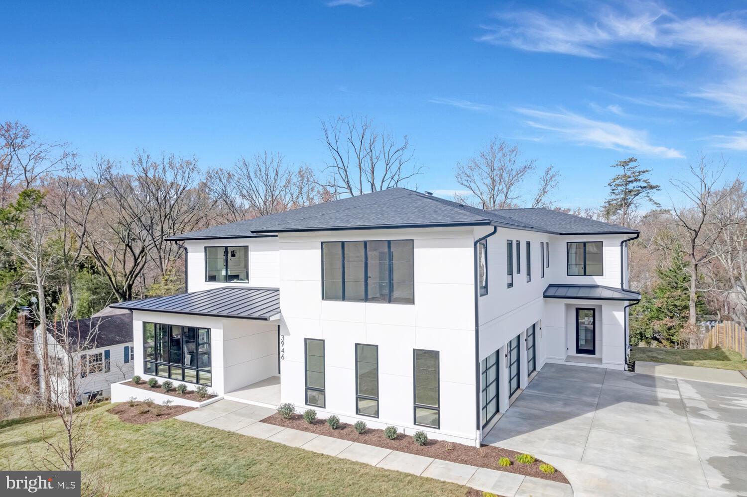 COUNTRY ACRES - Residential