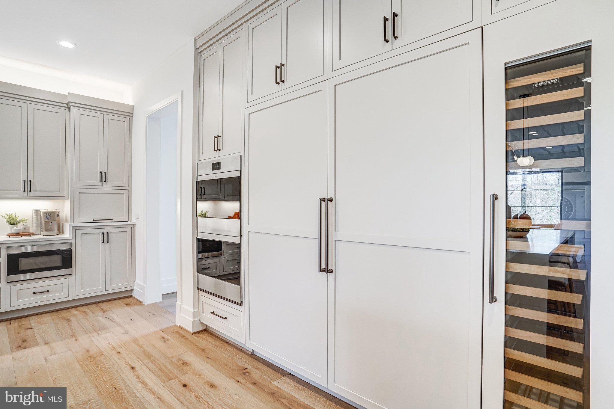 COUNTRY ACRES - Residential