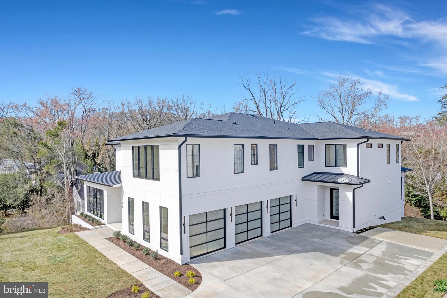 COUNTRY ACRES - Residential