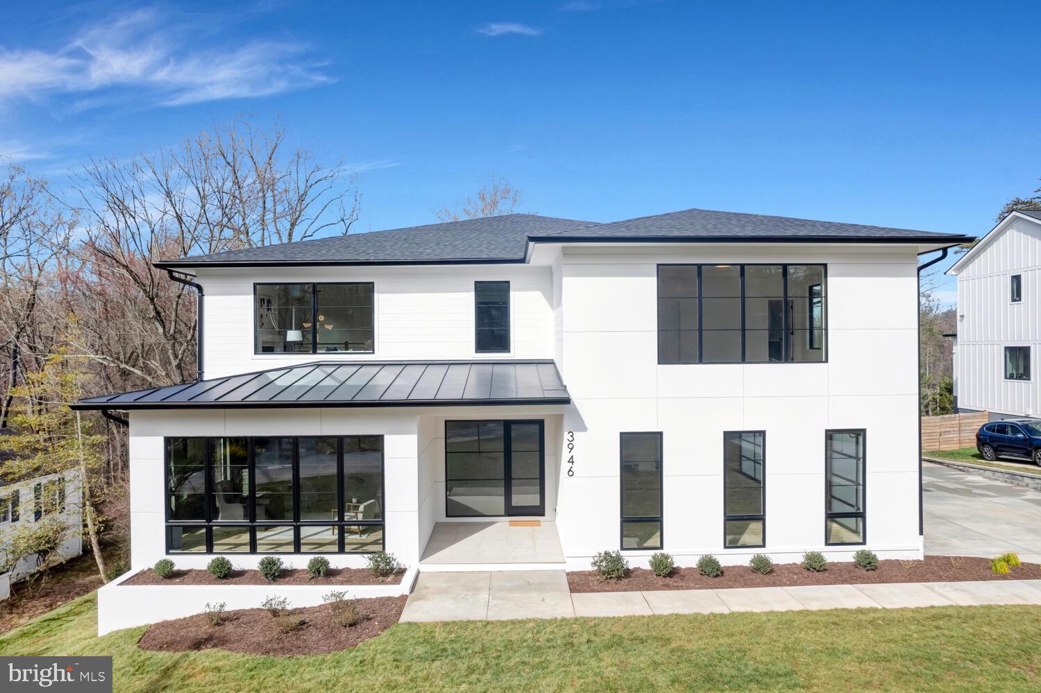 COUNTRY ACRES - Residential