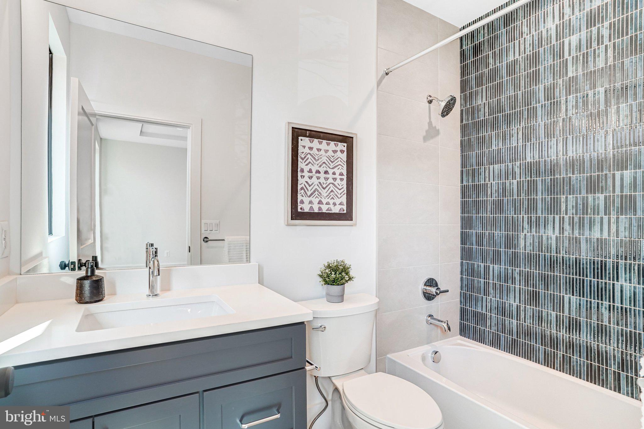 COUNTRY ACRES - Residential