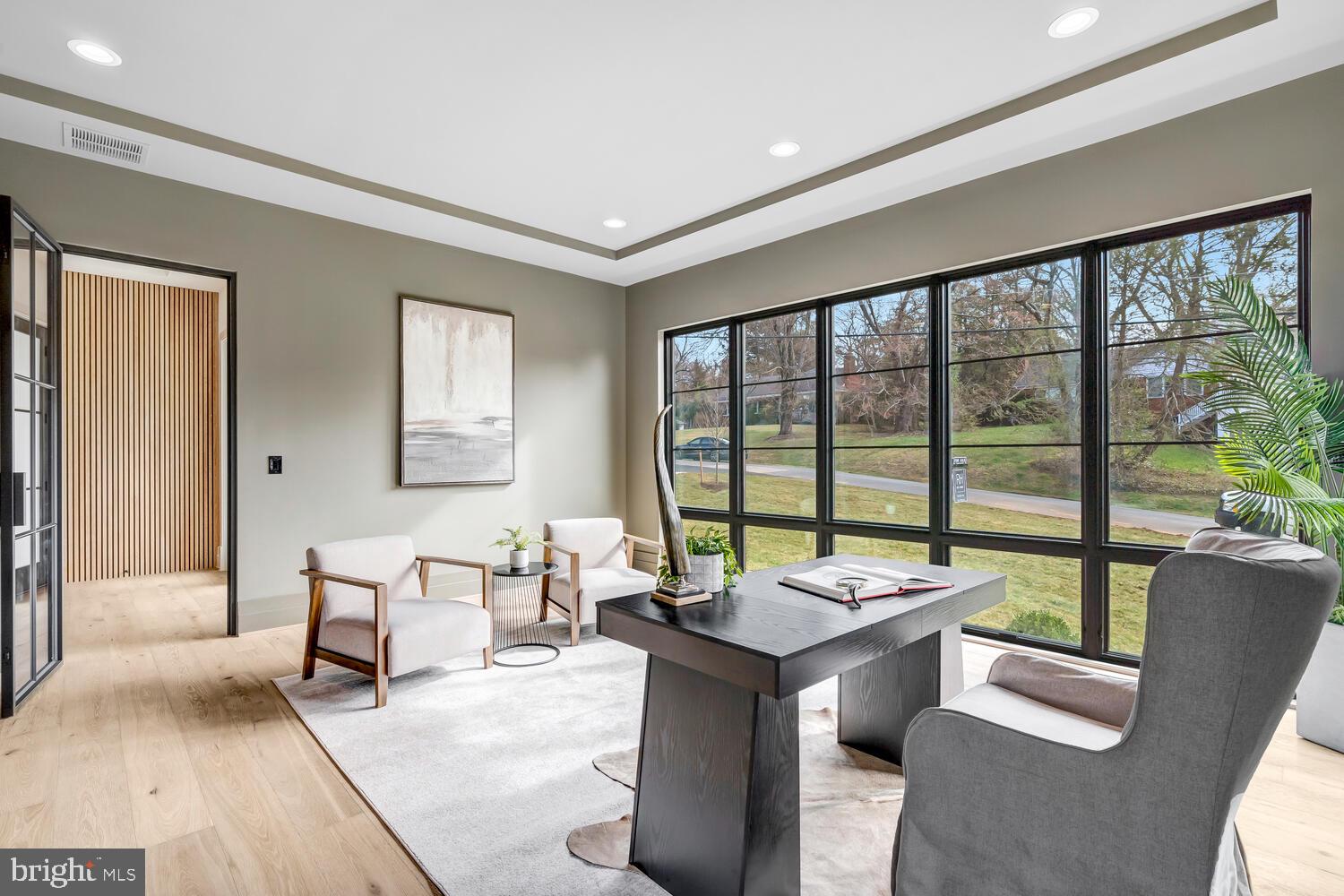 COUNTRY ACRES - Residential