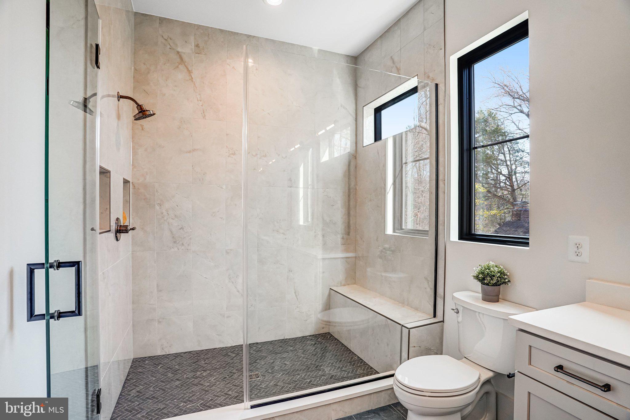 COUNTRY ACRES - Residential