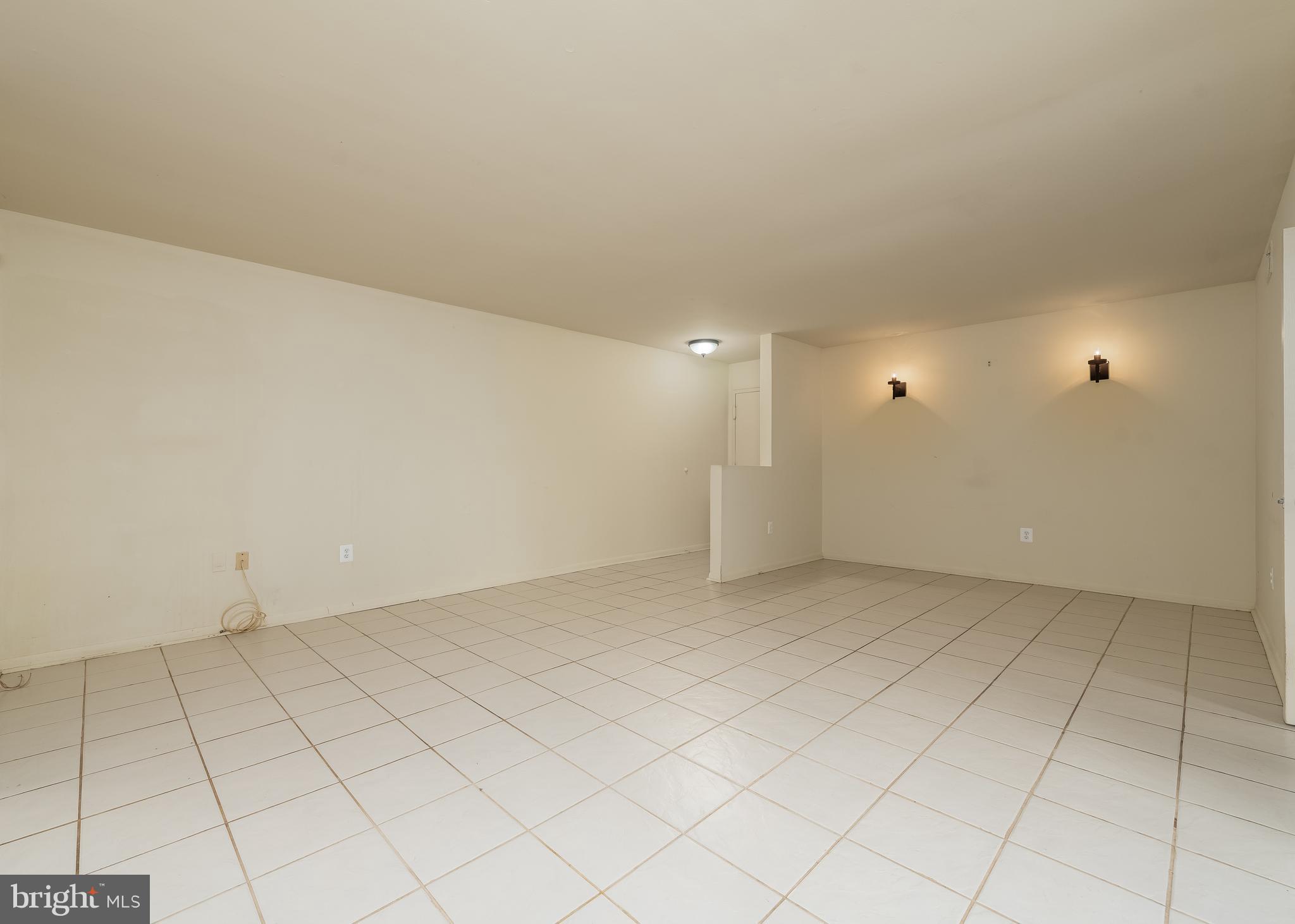 OAKLAND MILLS - Residential