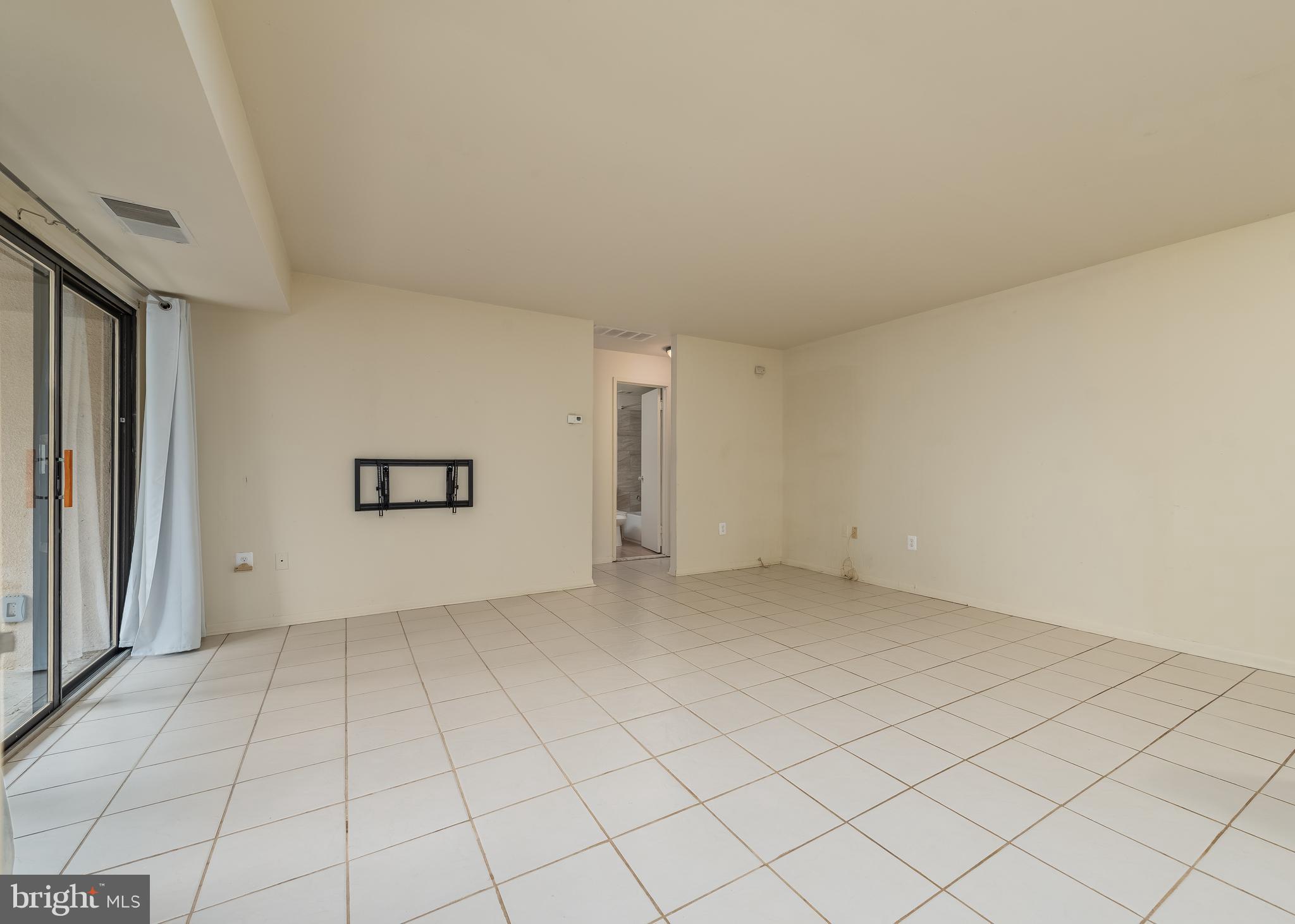 OAKLAND MILLS - Residential