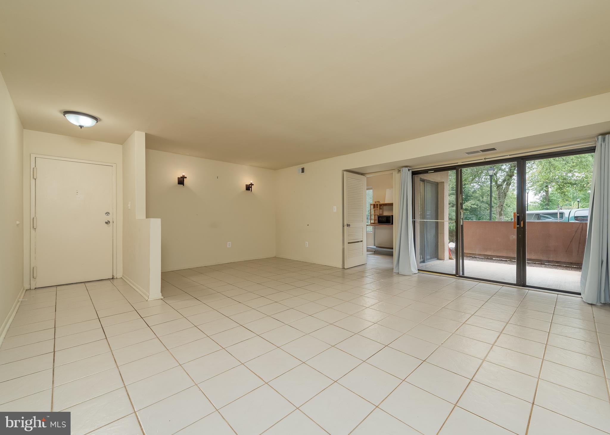 OAKLAND MILLS - Residential