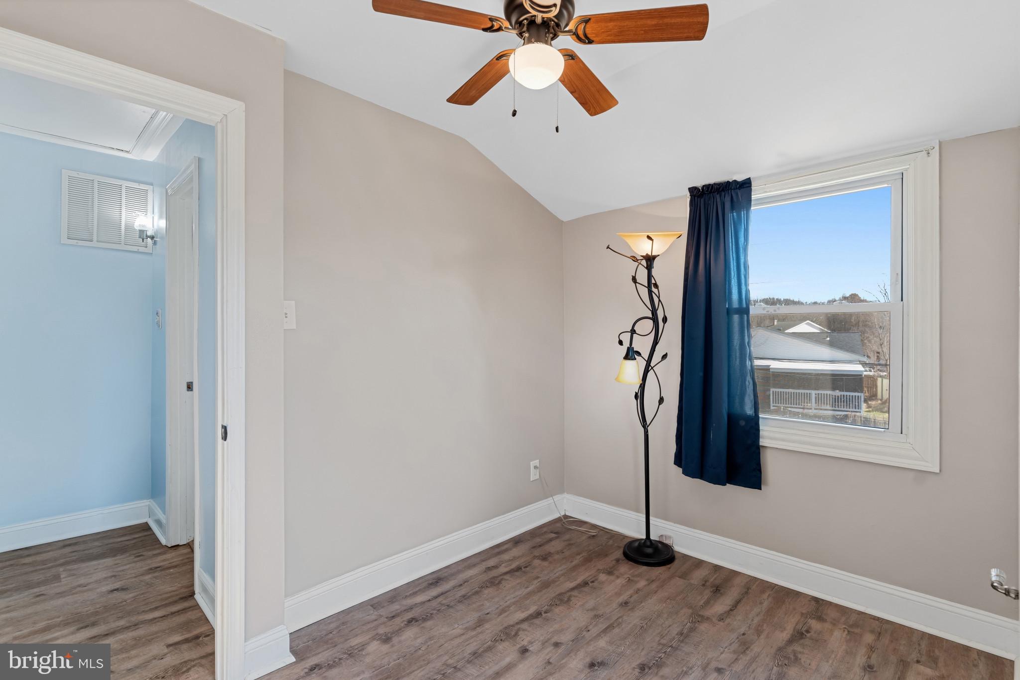 EDGEMERE/SPARROWS POINT - Residential