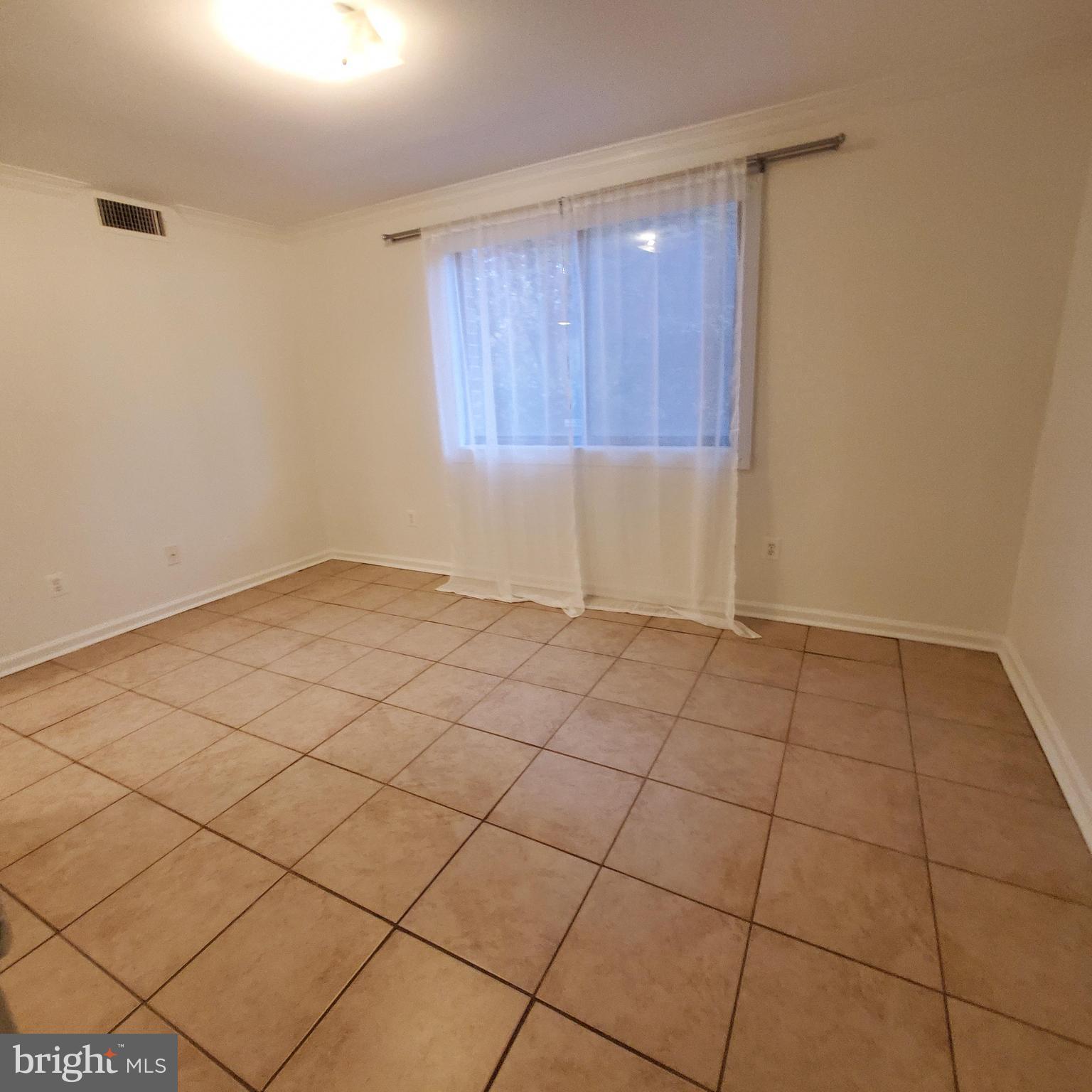 SAXONY SQUARE - Residential Lease